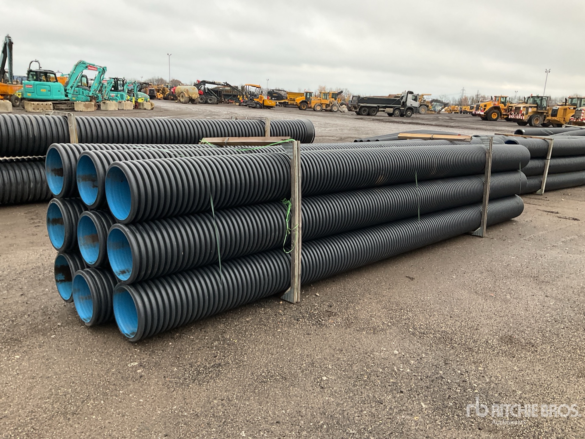 Aspect général with Image, coin arrière droit