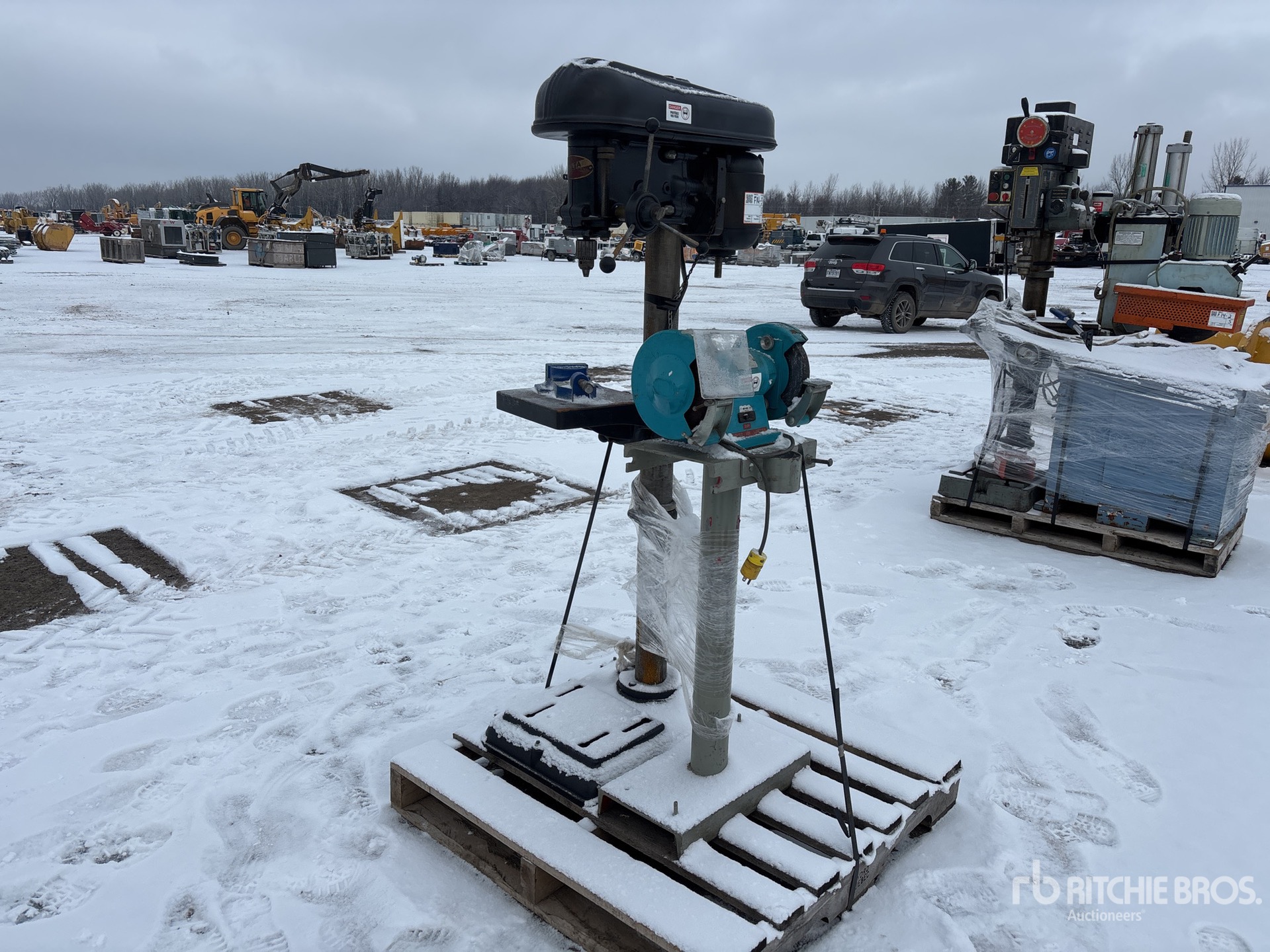 General Appearance with Picture, Left Front Corner