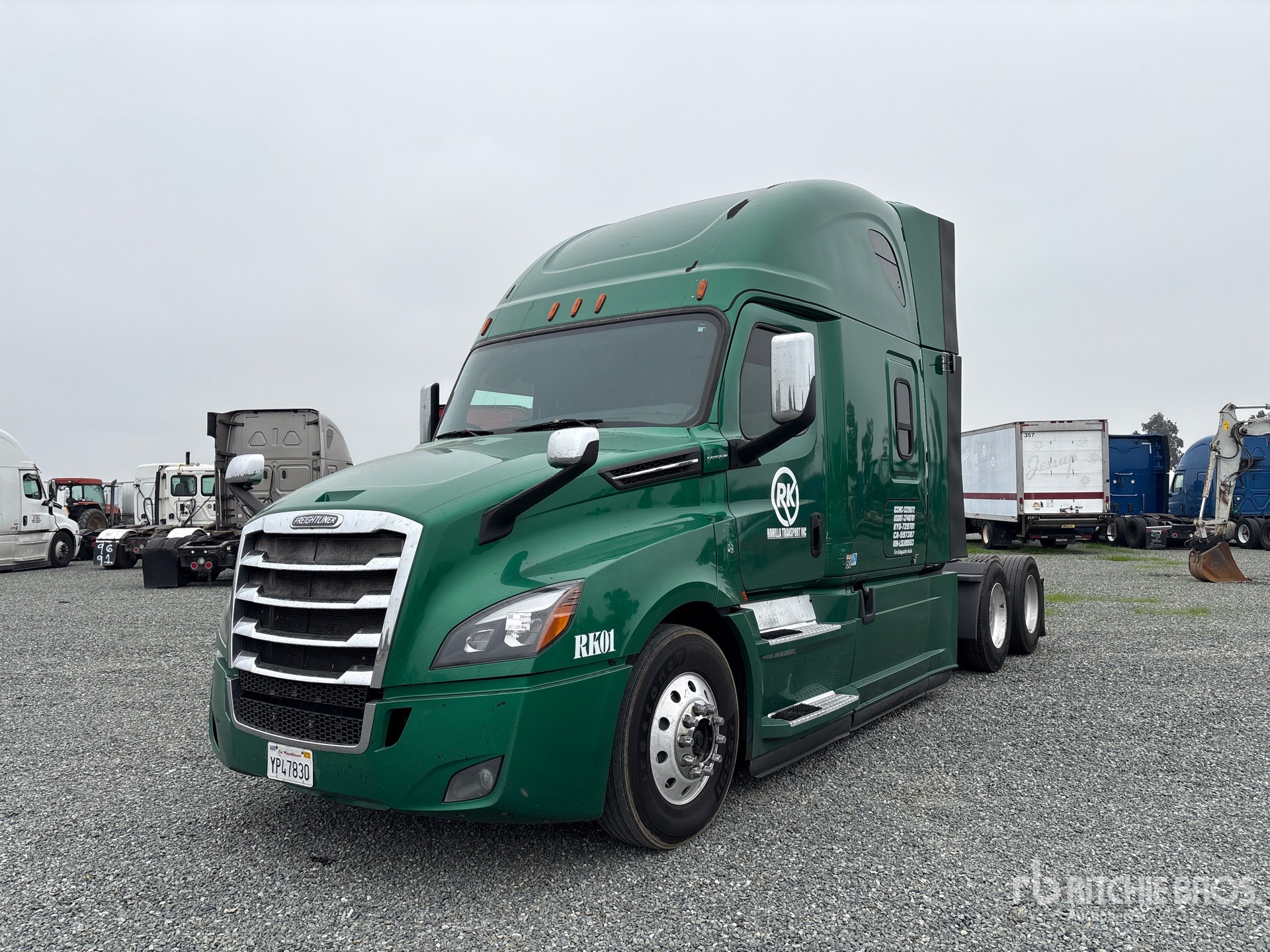 General Appearance with Picture, Left Front Corner