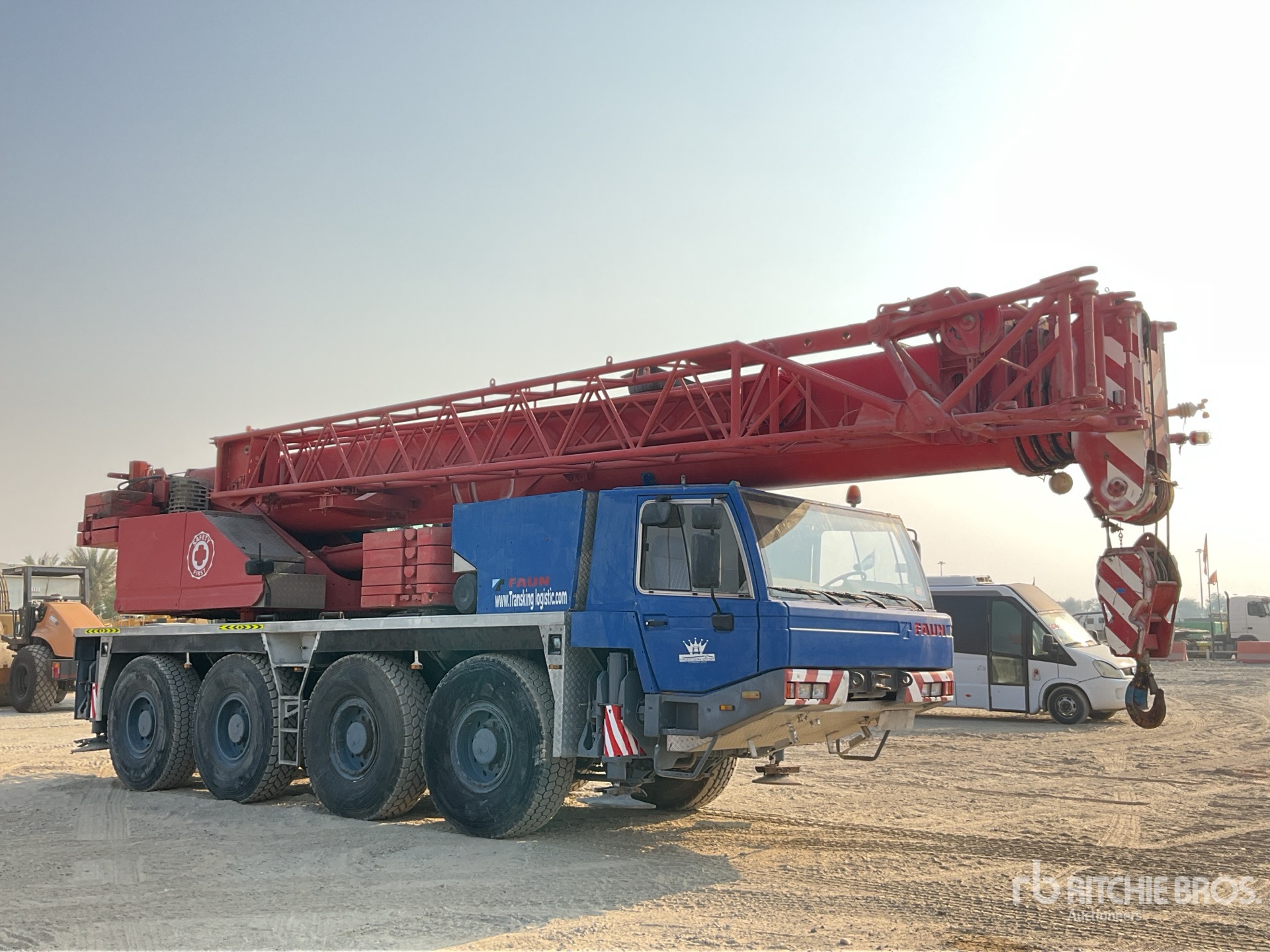 General Appearance with Imagen: esquina delantera derecha