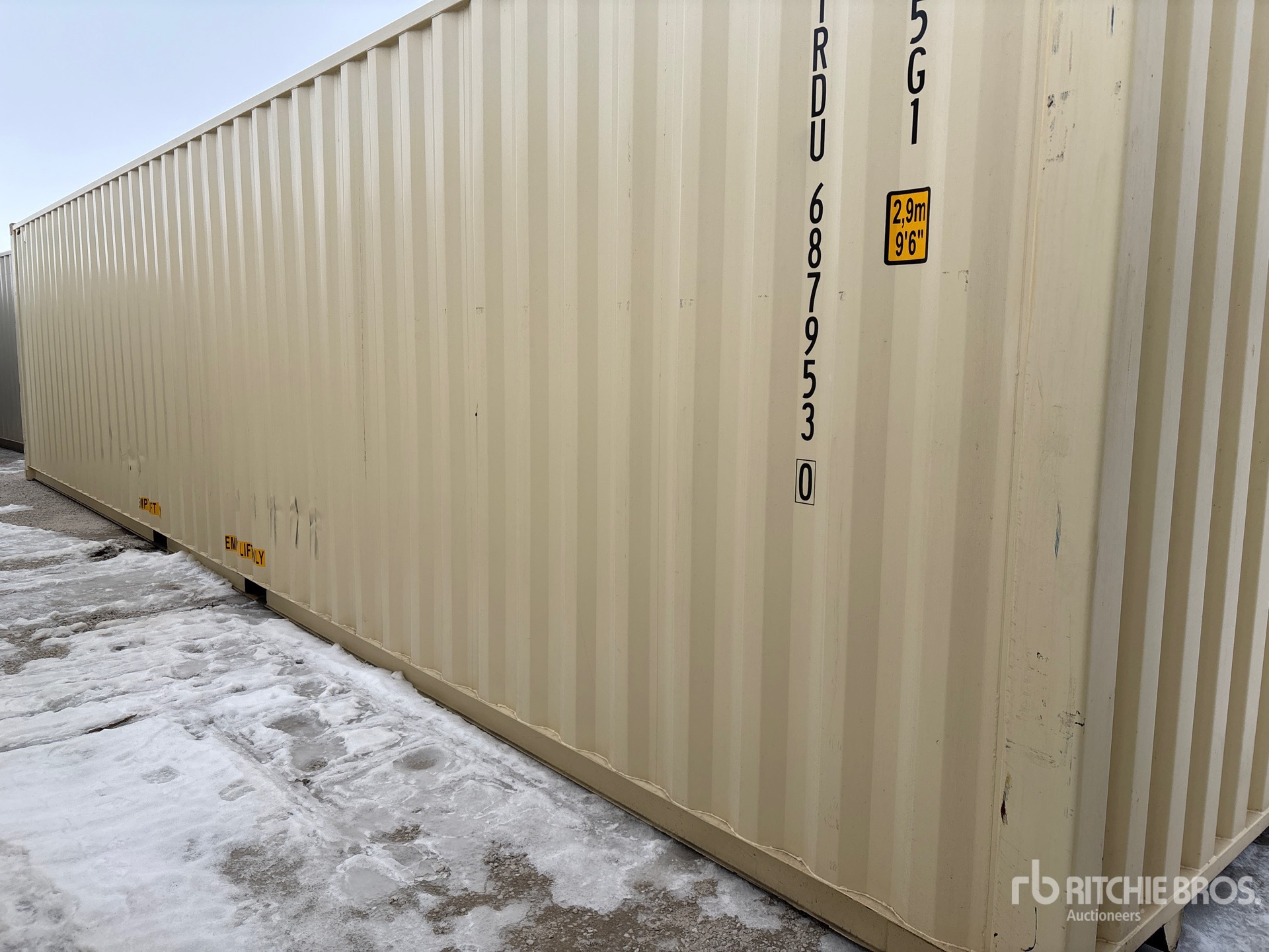 Aspect général with Image, coin arrière droit