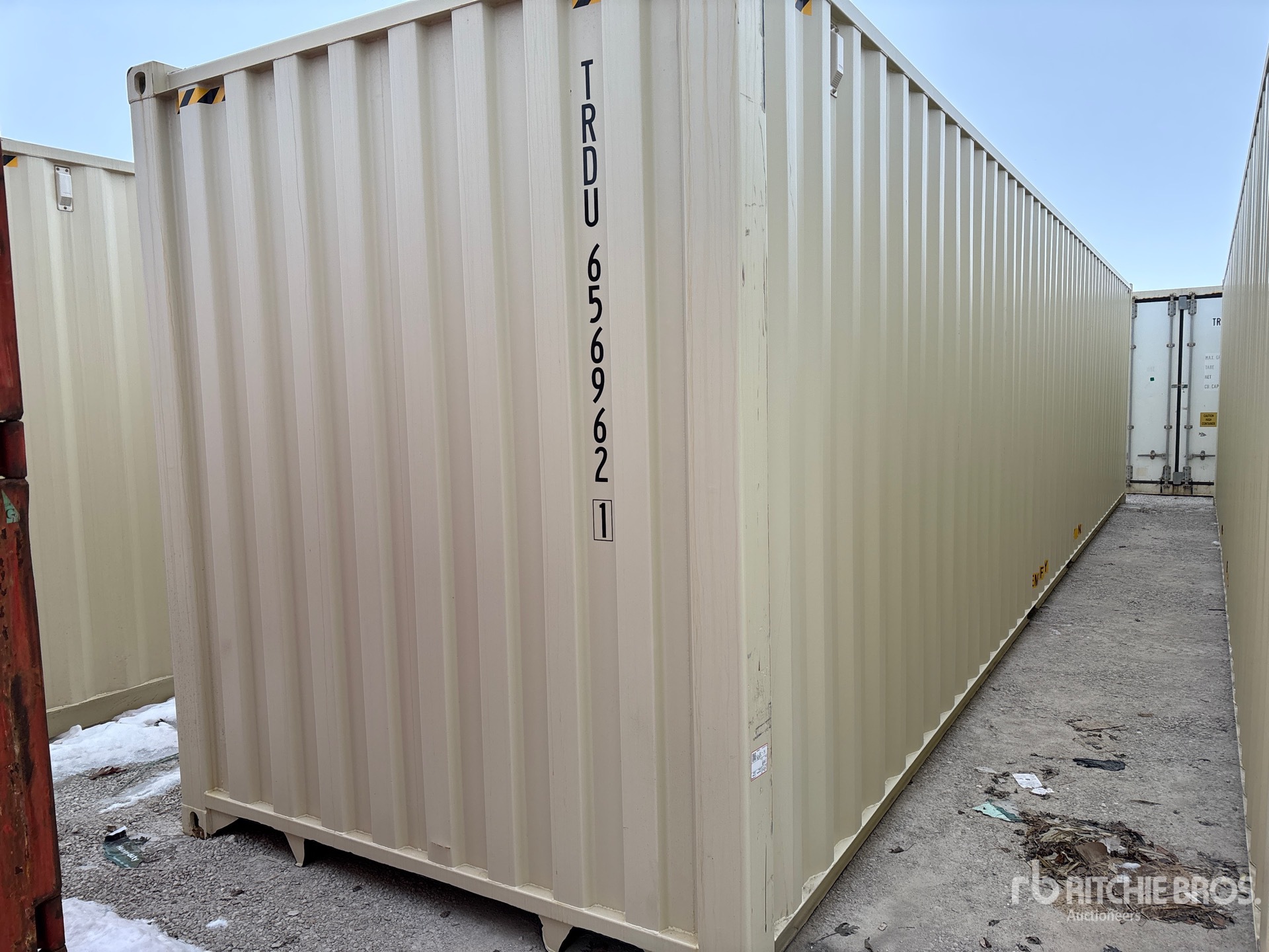 Aspect général with Image, coin avant gauche