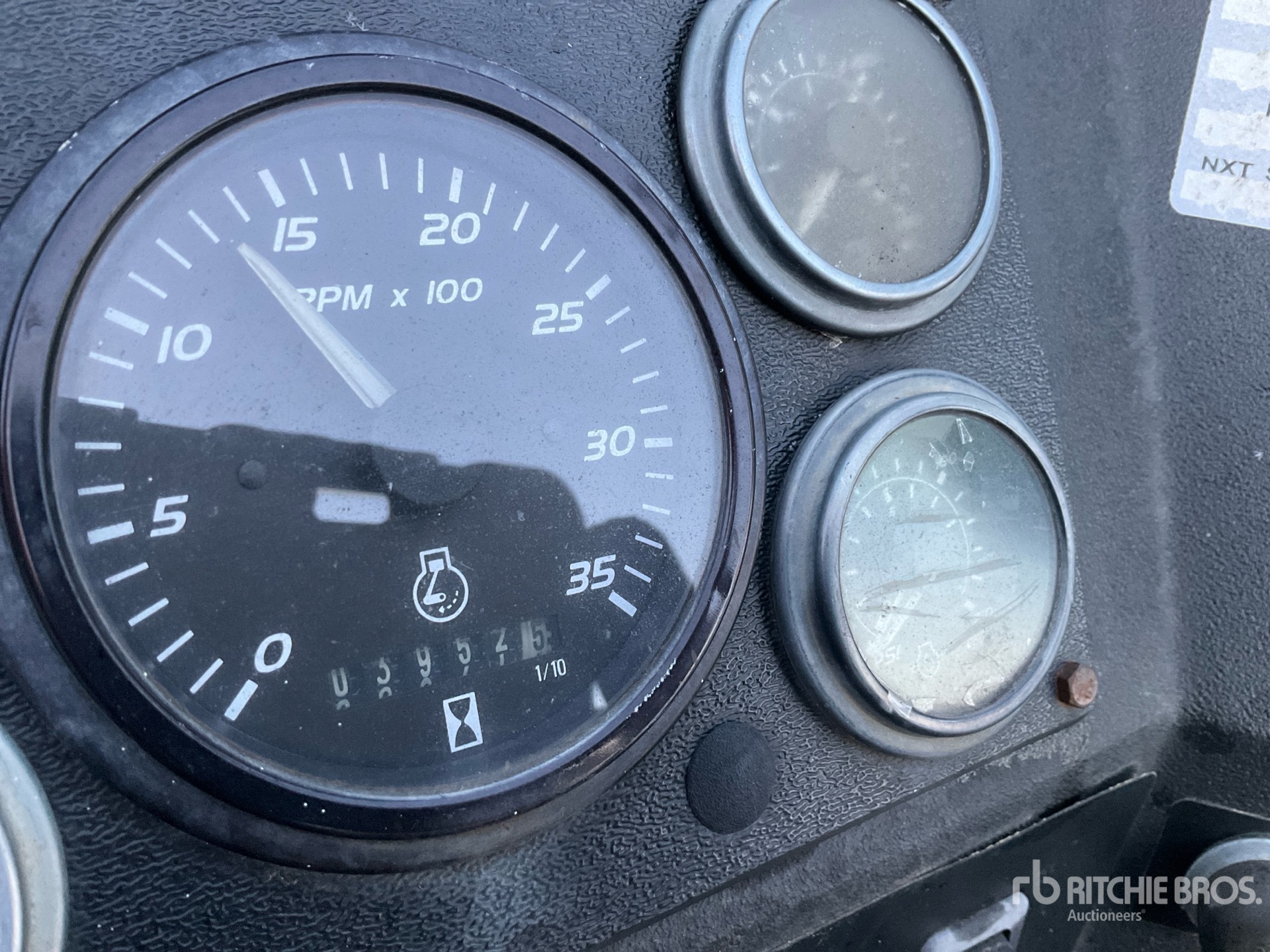 General Appearance with Hour Meter / Odometer