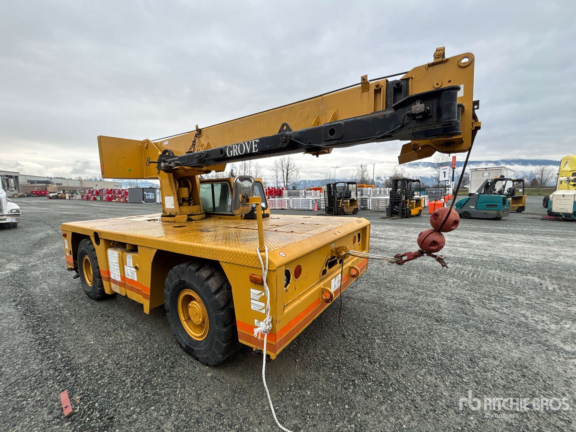 General Appearance with Bild, Ecke vorne rechts