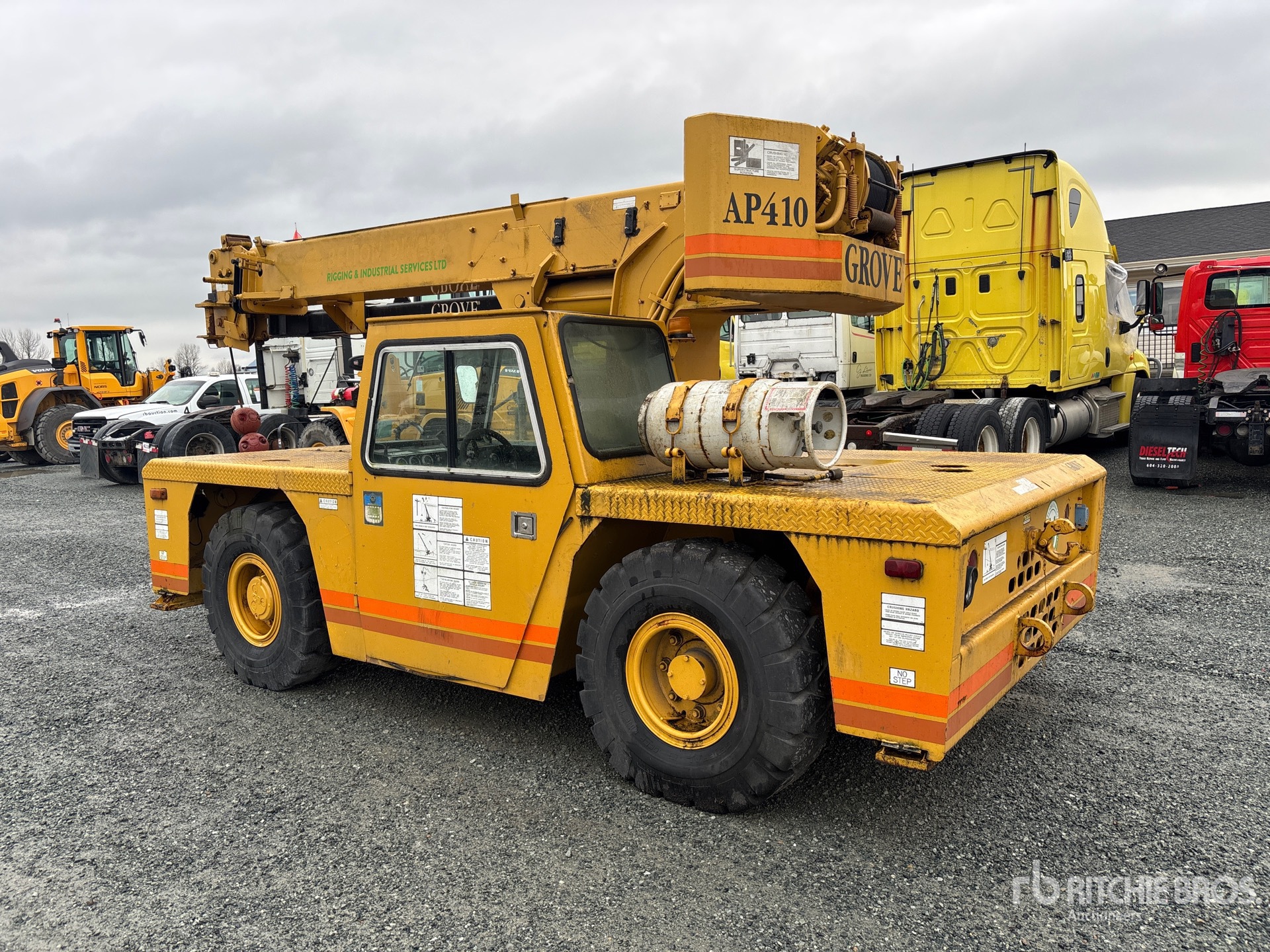 General Appearance with Bild, Ecke hinten links