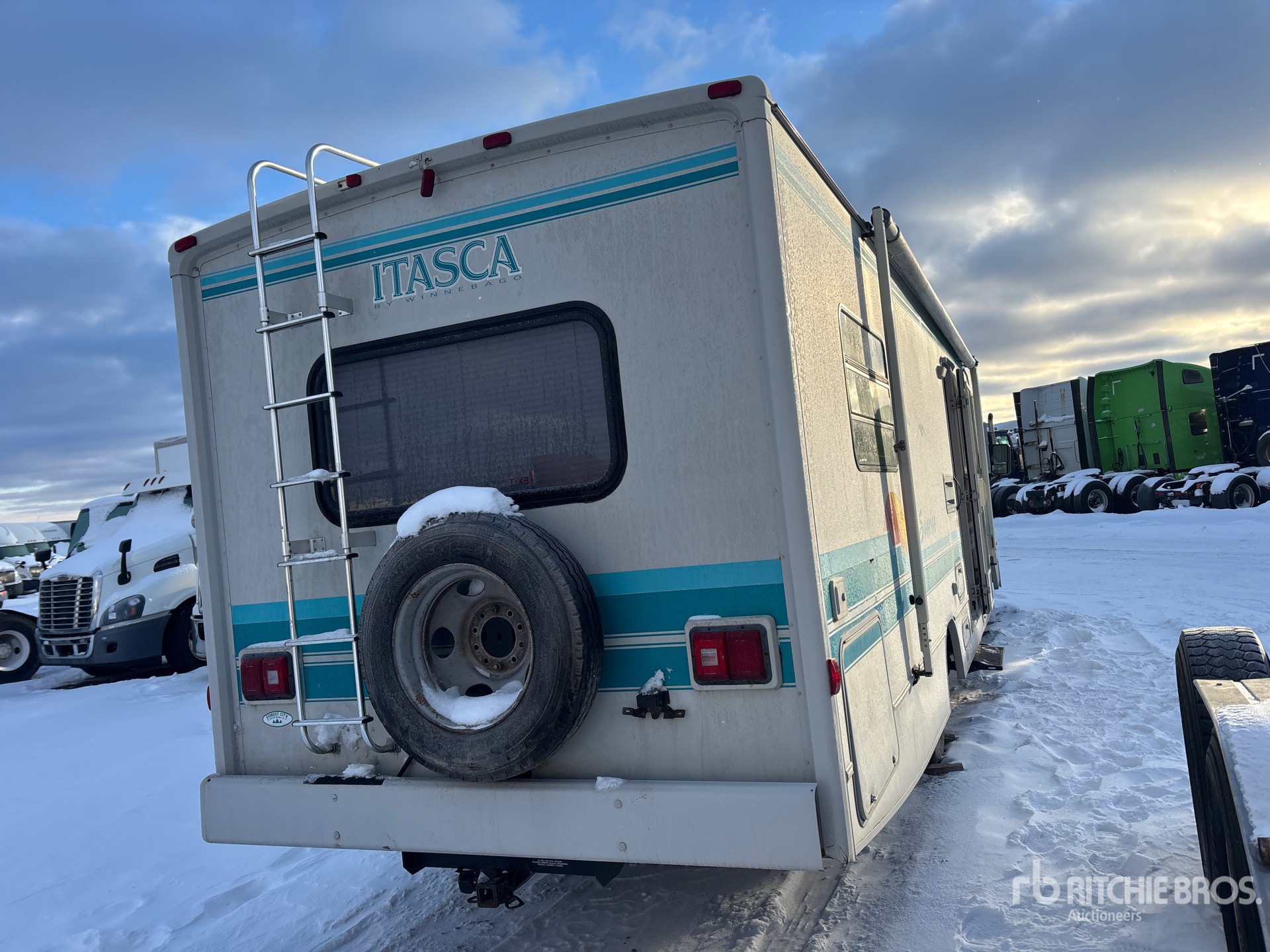 General Appearance with Picture, Right Rear Corner