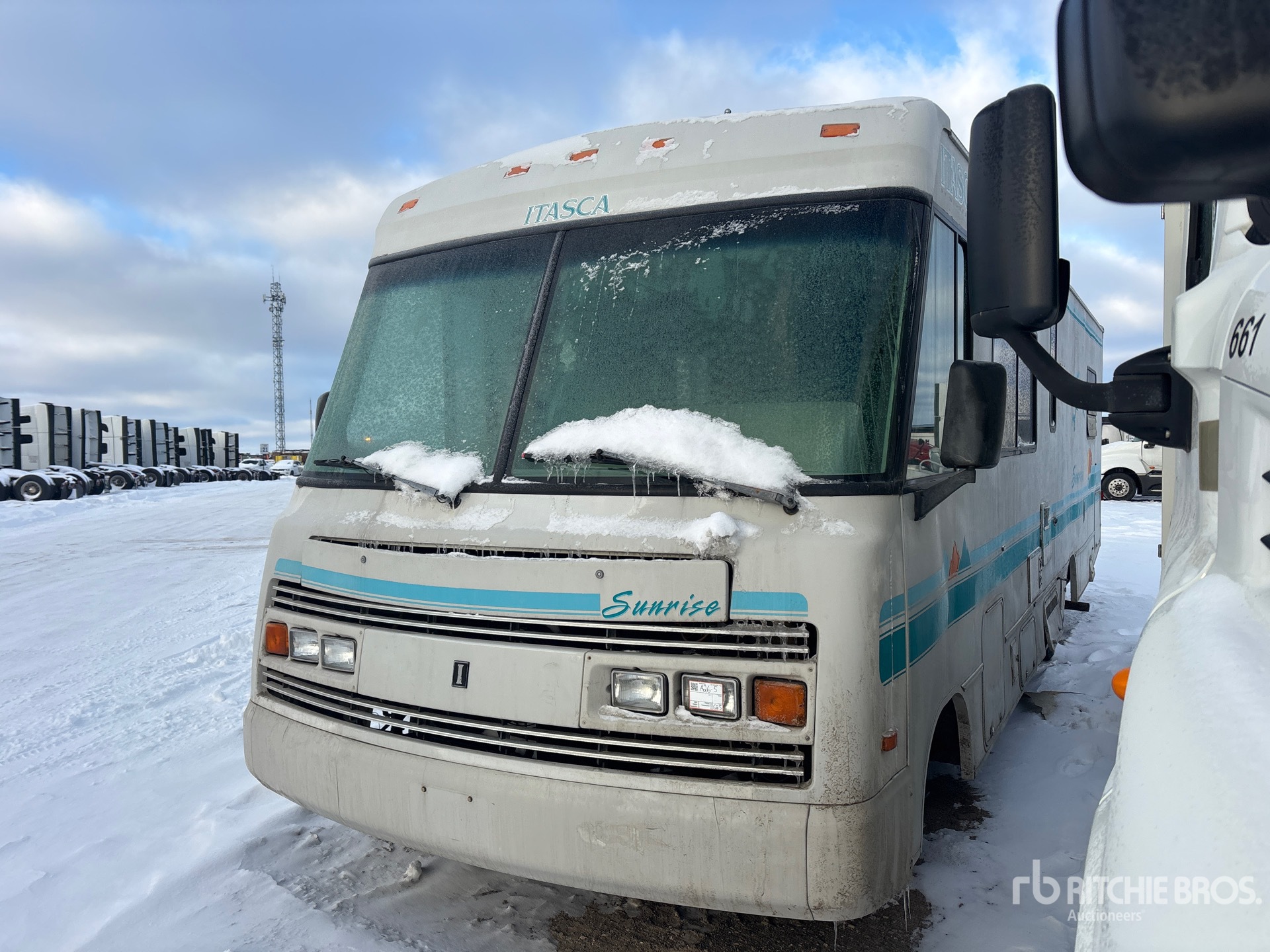 General Appearance with Picture, Left Front Corner