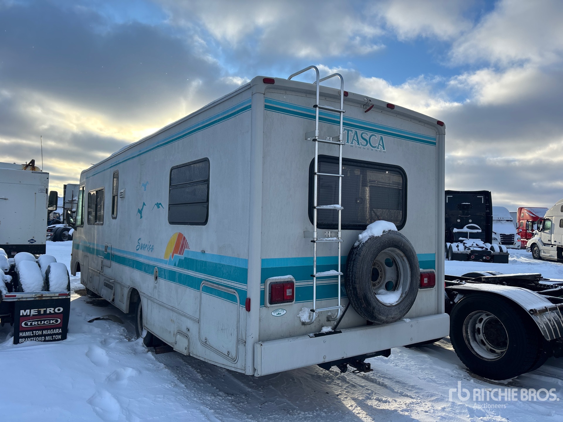 General Appearance with Picture, Left Rear Corner