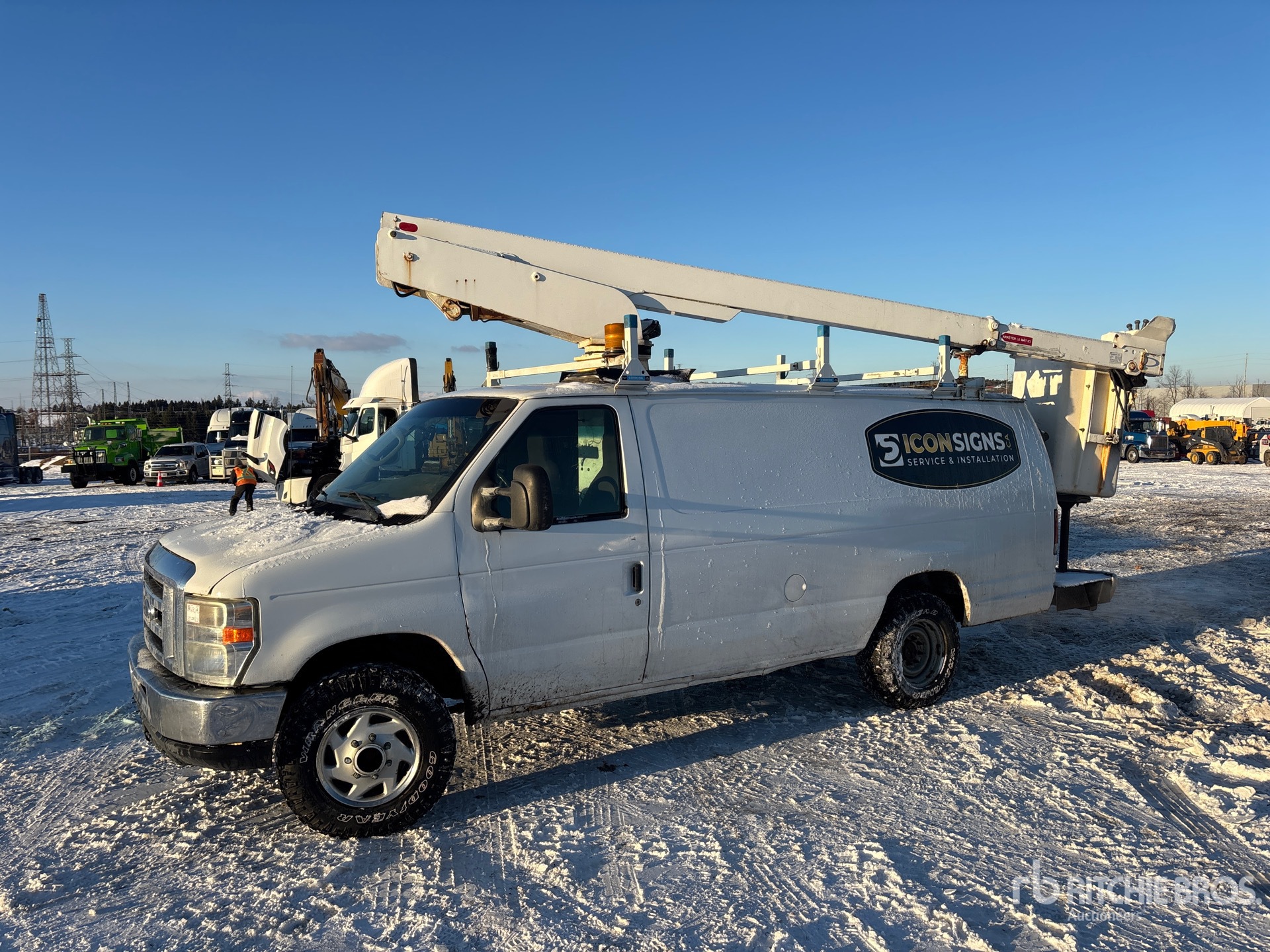 General Appearance with Featured Photo