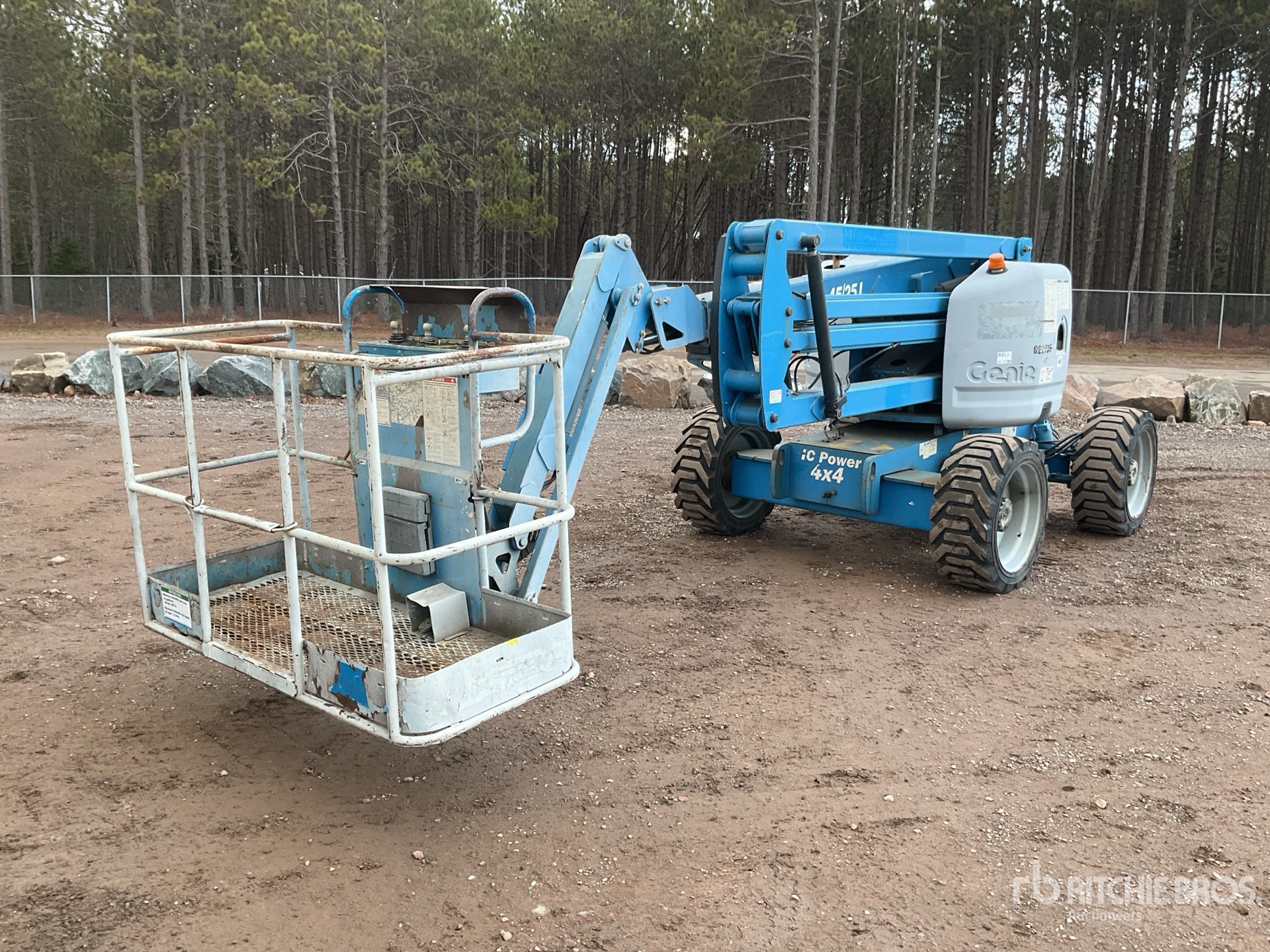 General Appearance with Featured Photo