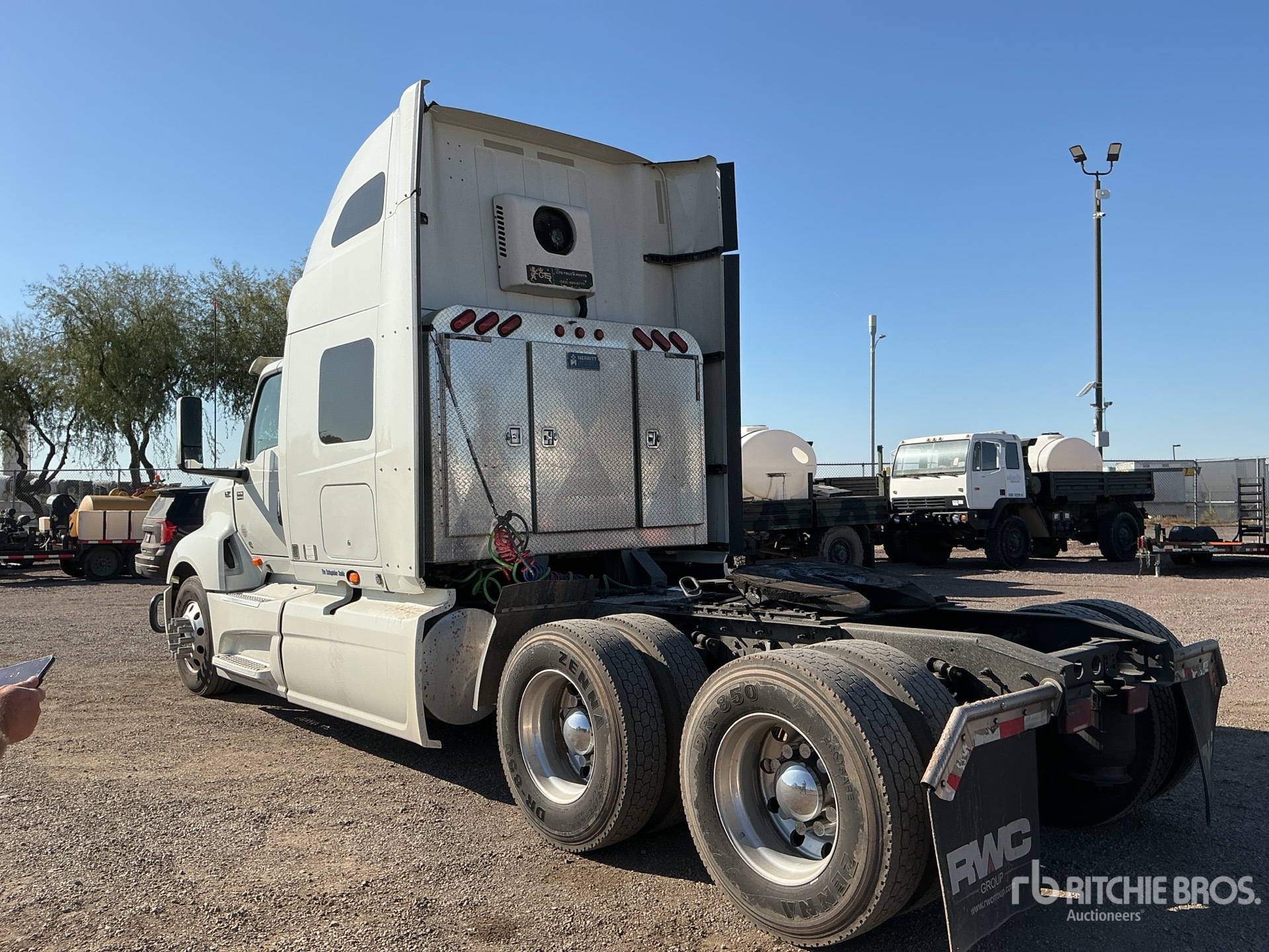 General Appearance with Picture, Left Rear Corner