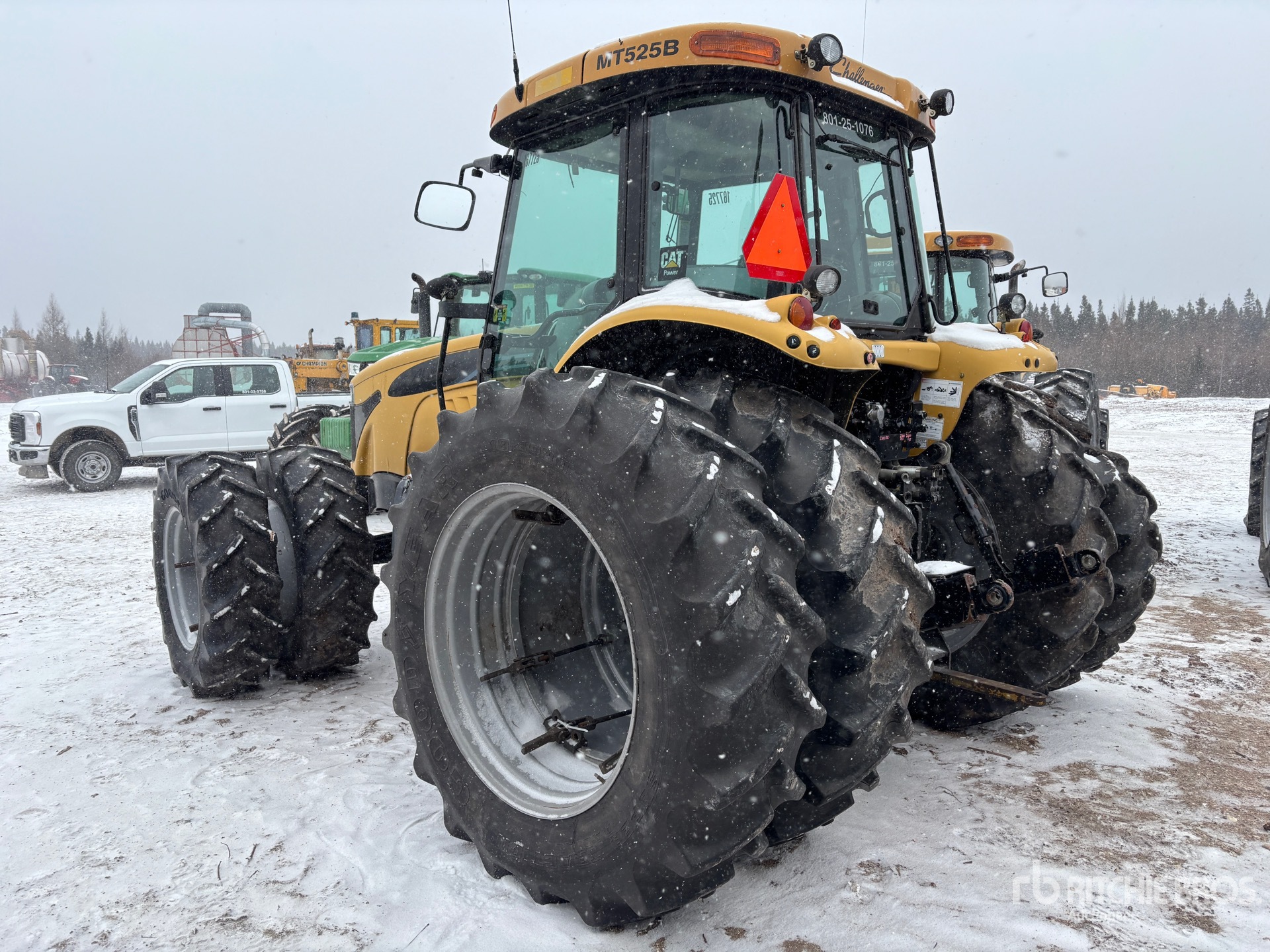 General Appearance with Bild, Ecke hinten links