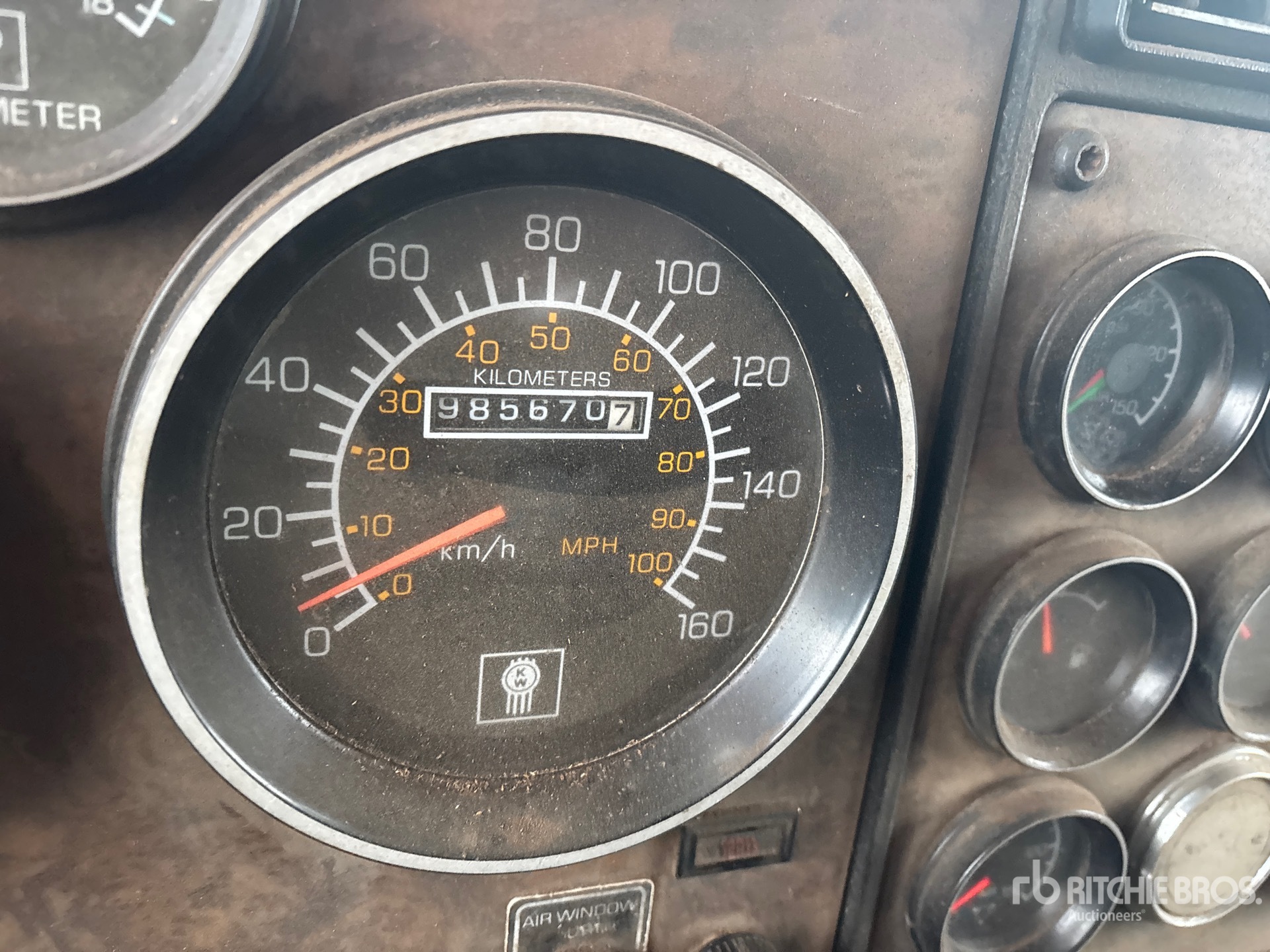 General Appearance with Hour Meter / Odometer