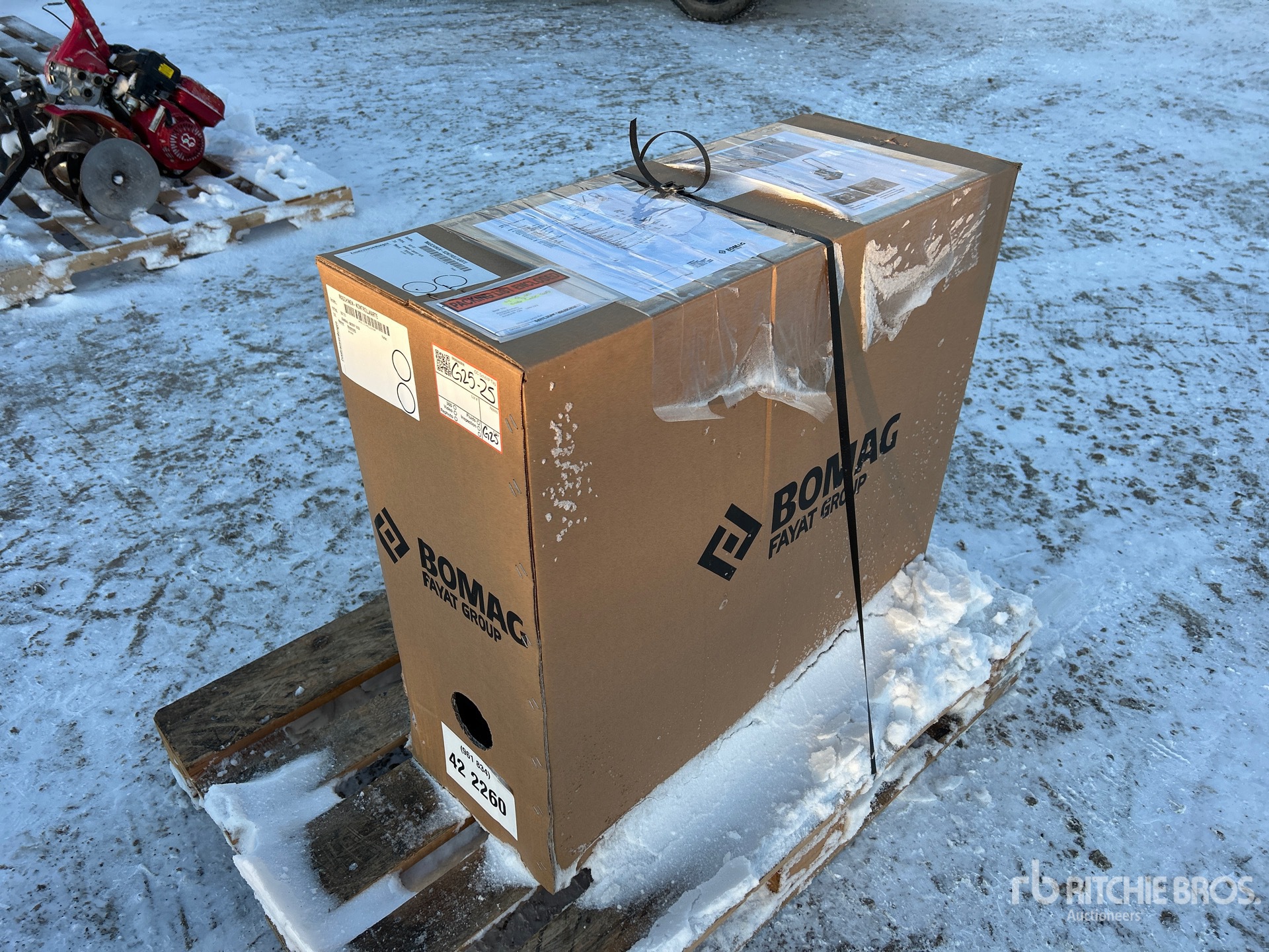 General Appearance with Picture, Left Rear Corner