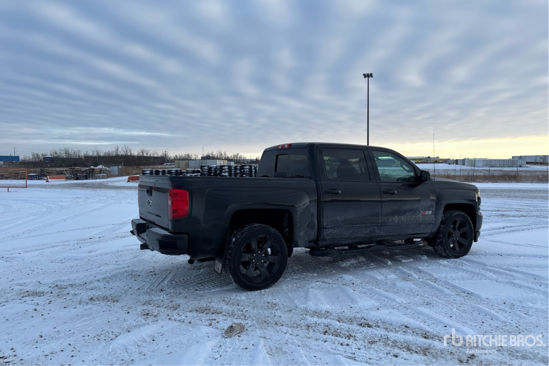 General Appearance with Picture, Right Rear Corner