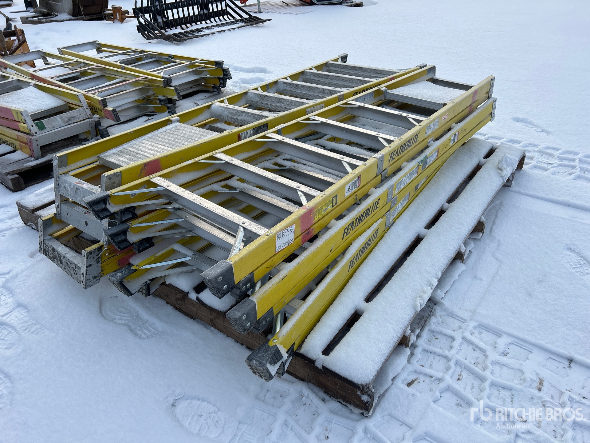 Aspect général with Image, coin arrière droit