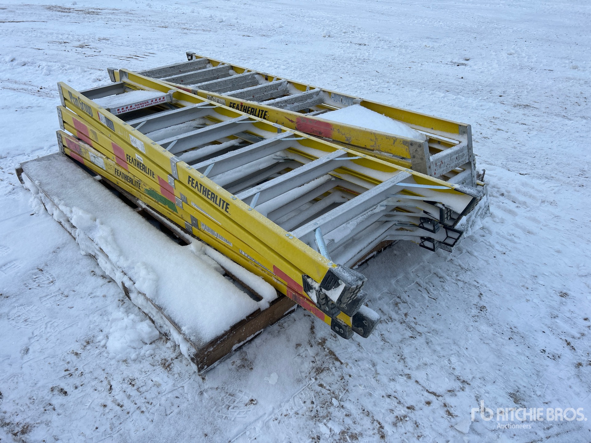 Aspect général with Image, coin avant droit