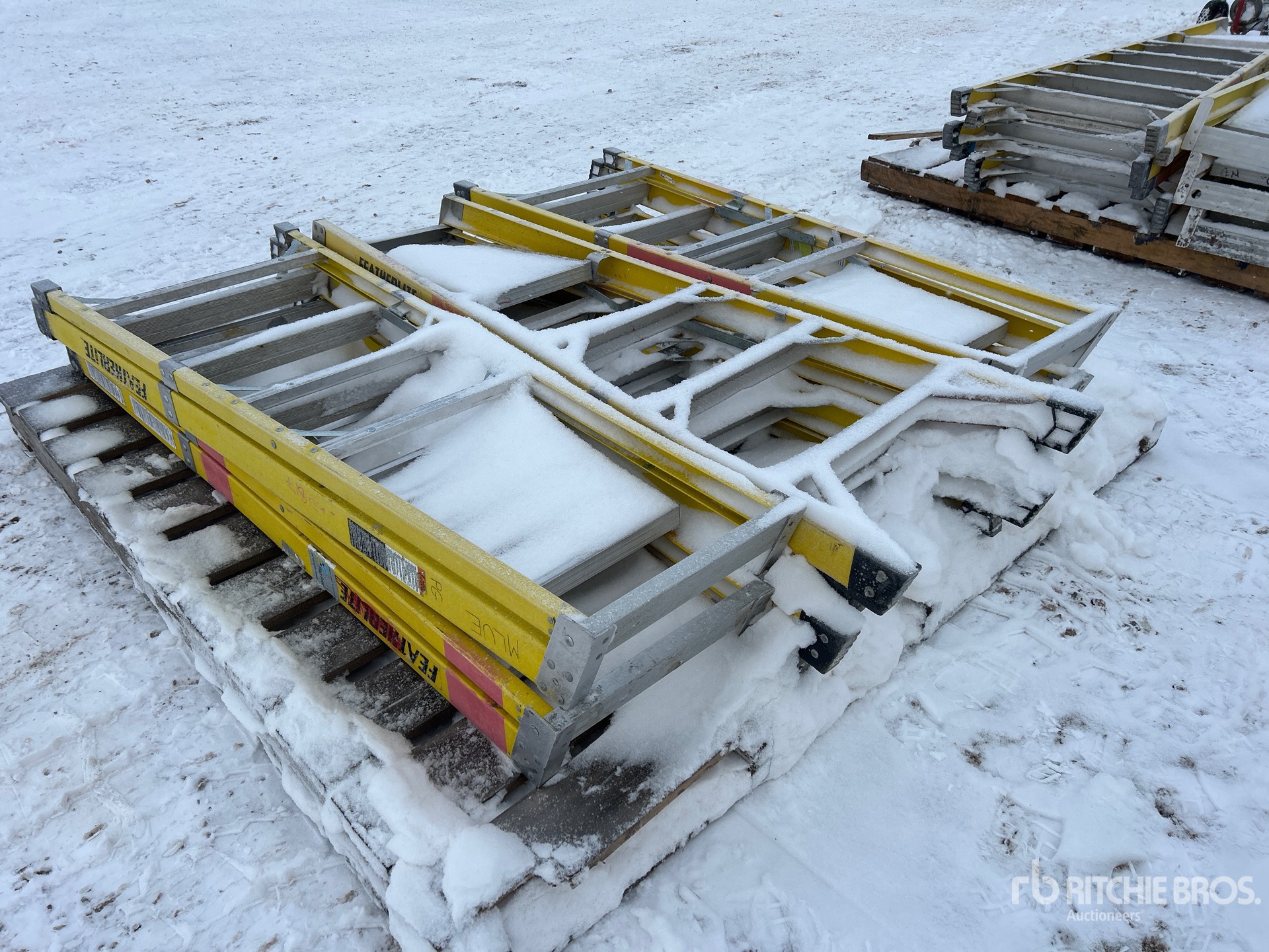 Aspect général with Image, coin avant droit