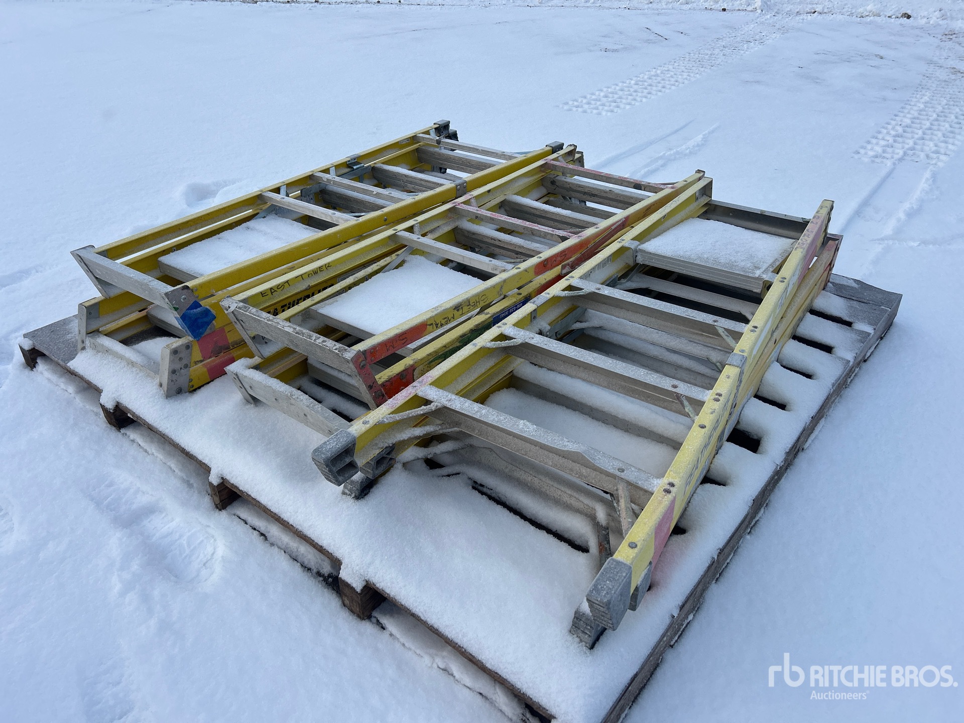 Aspect général with Image, coin avant gauche