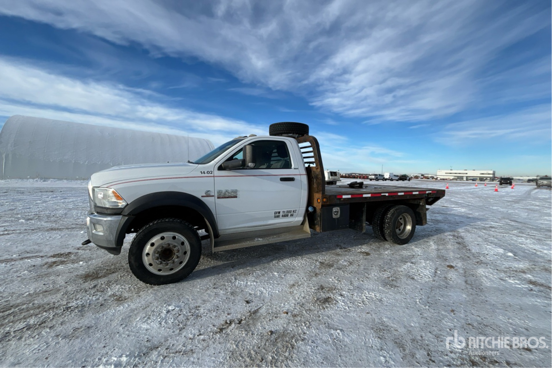 Aspect général with Image, coin avant gauche
