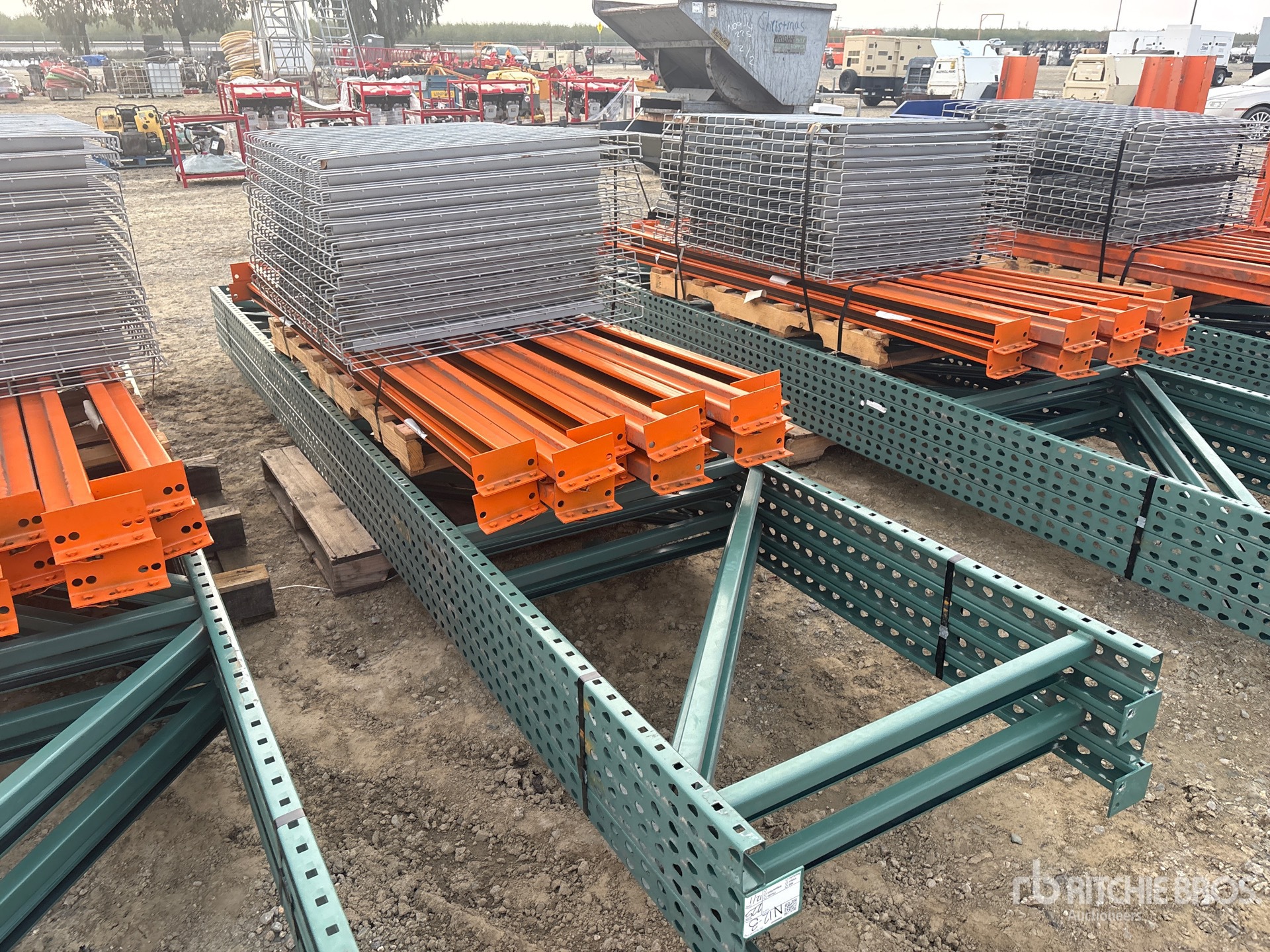 General Appearance with Foto, angolo posteriore sinistro