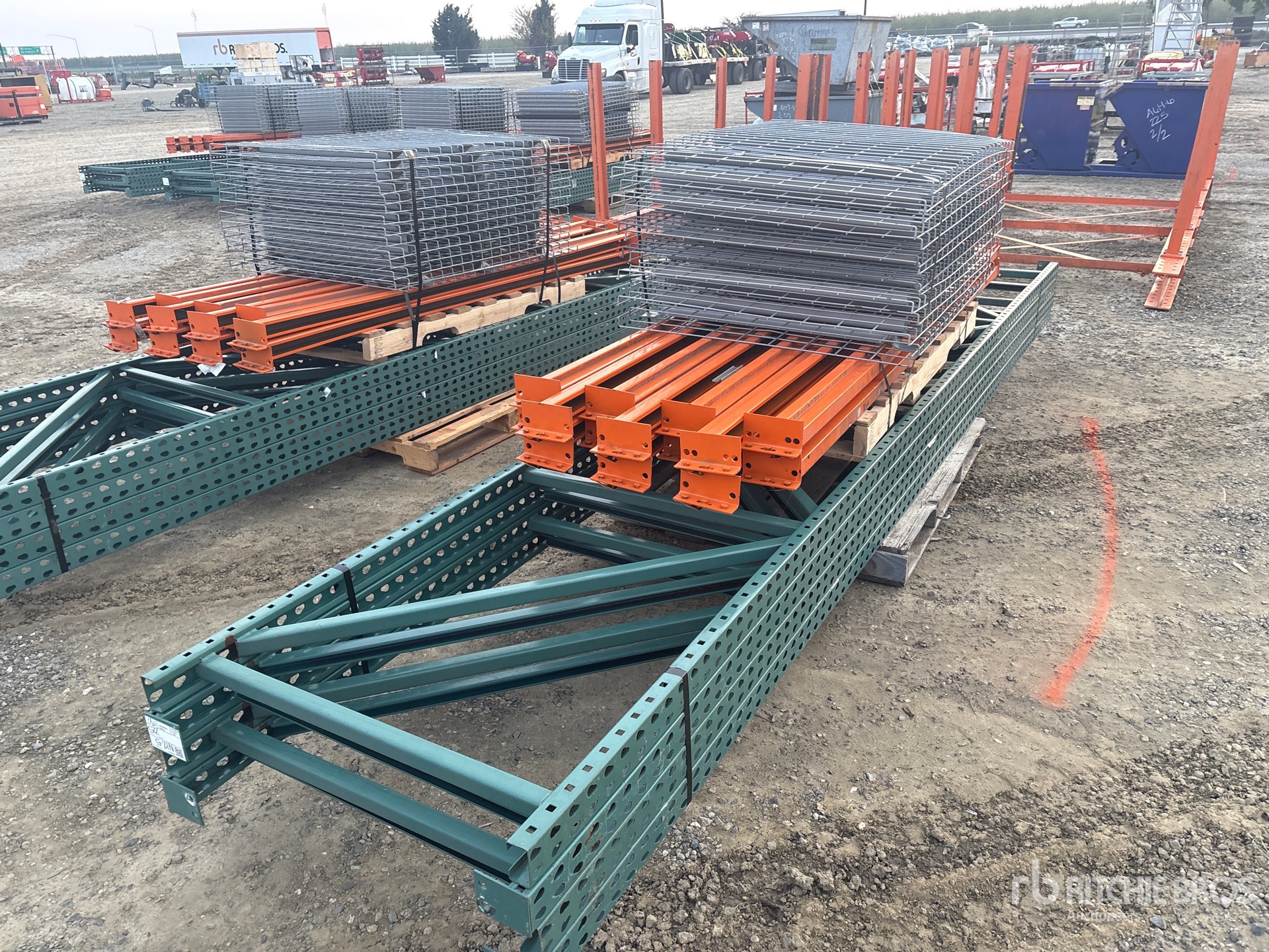 General Appearance with Foto, angolo anteriore sinistro