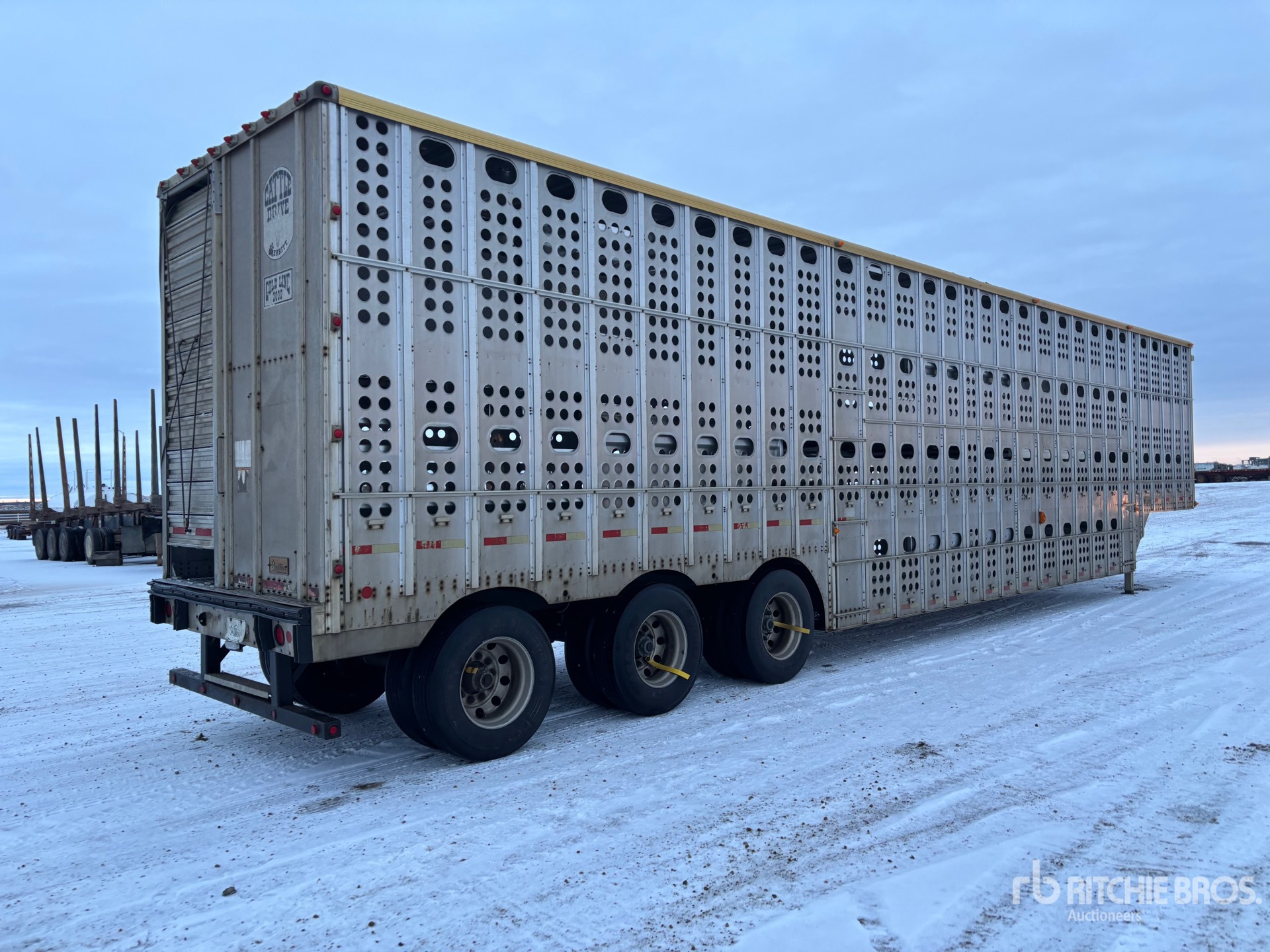 General Appearance with Imagen: esquina trasera derecha