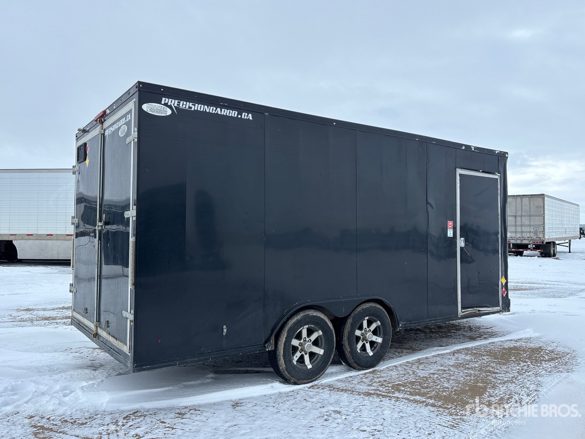 Aspect général with Image, coin arrière droit