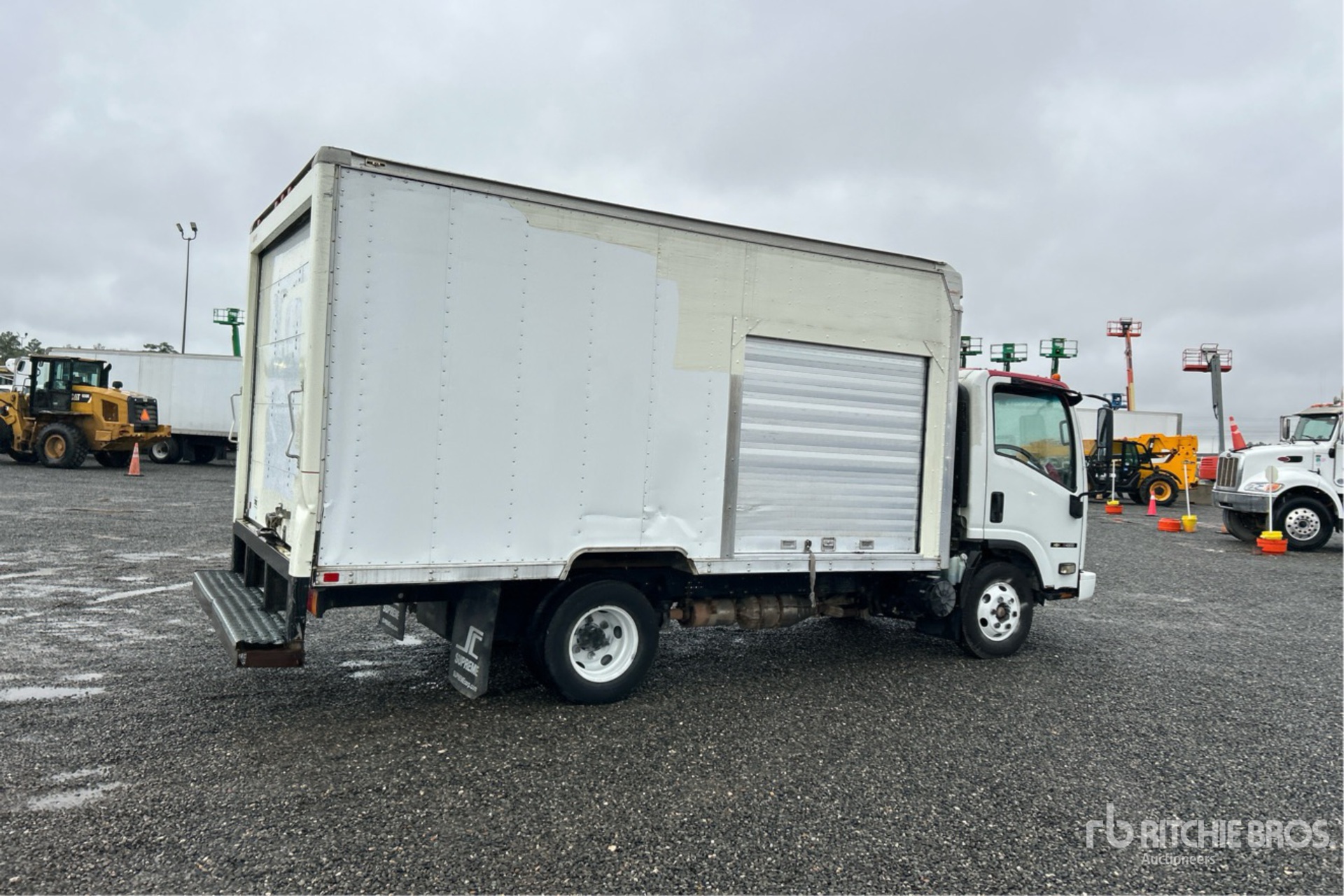 General Appearance with Bild, Ecke hinten rechts