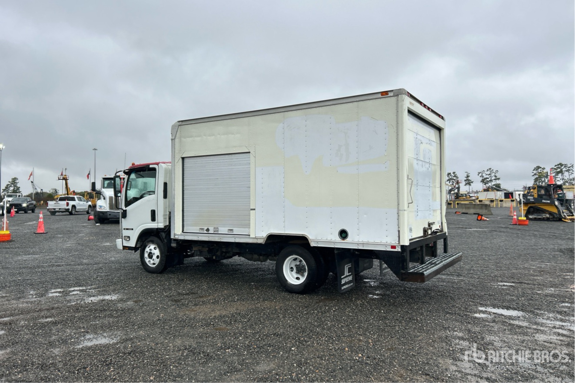 General Appearance with Bild, Ecke hinten links