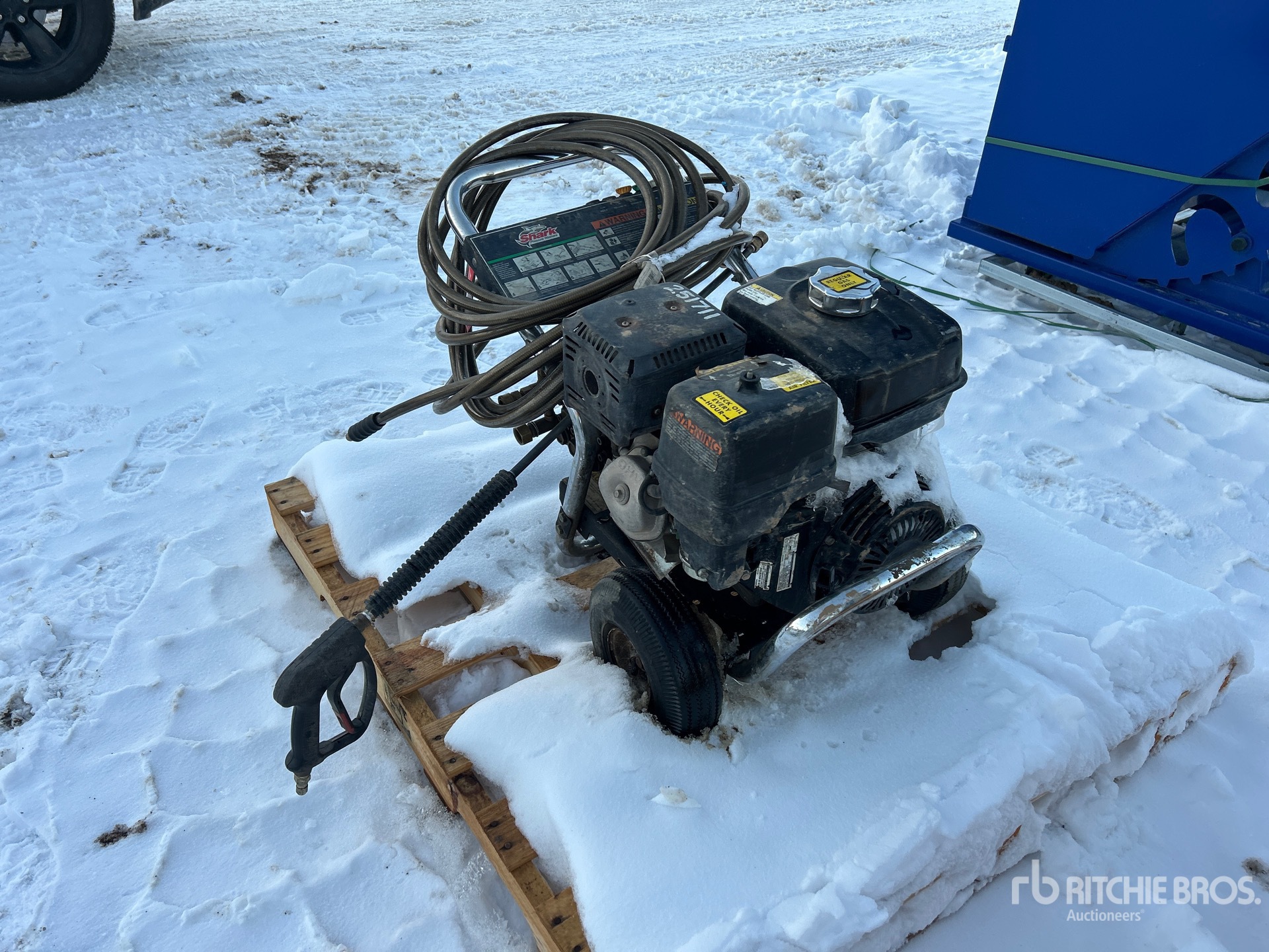 Aspect général with Image, coin avant droit