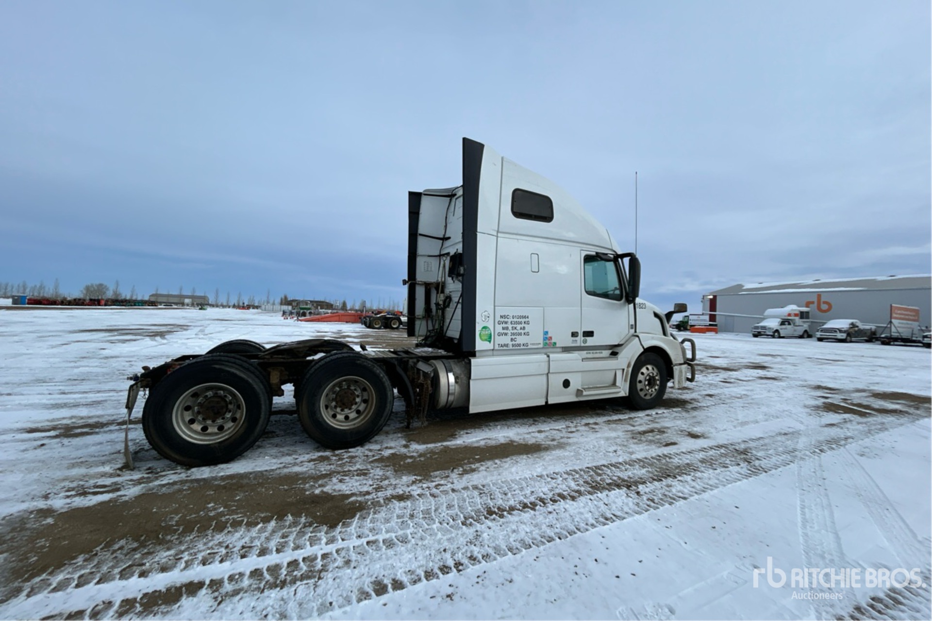 General Appearance with Picture, Right Rear Corner