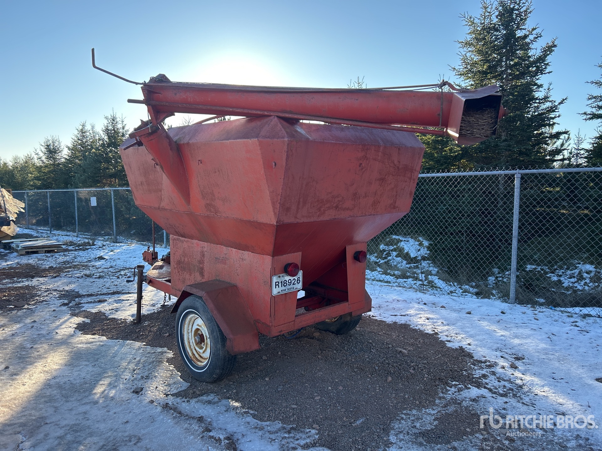 General Appearance with Picture, Left Rear Corner