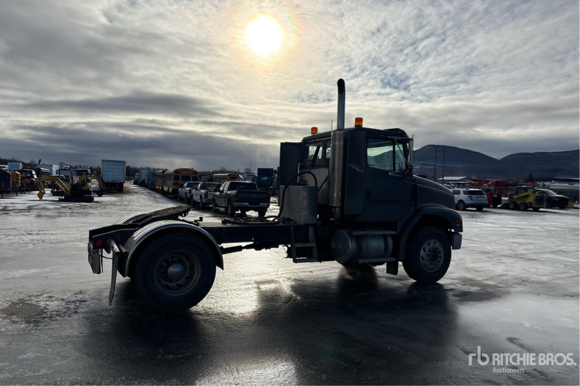 General Appearance with Imagen: esquina trasera derecha