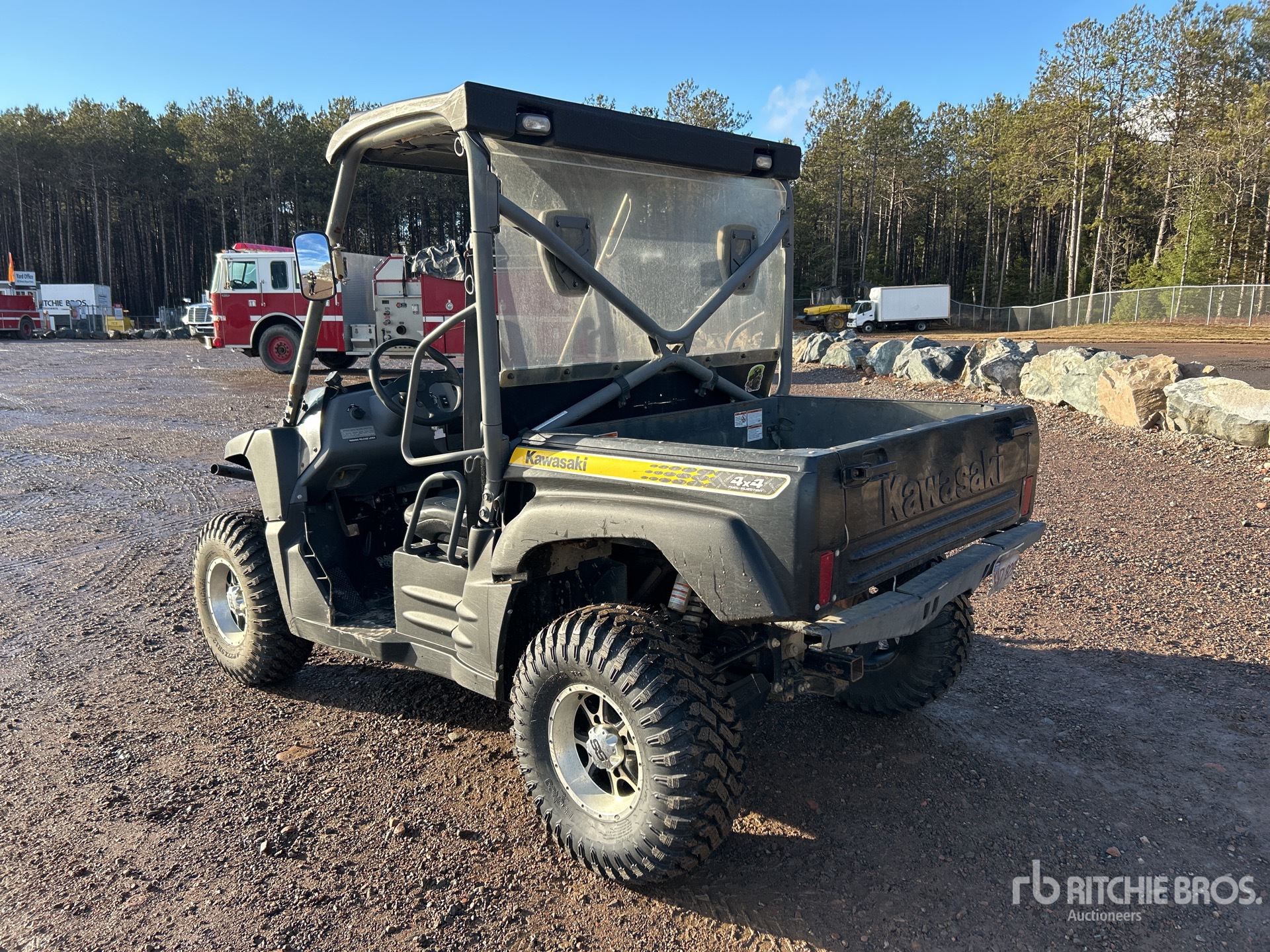 General Appearance with Picture, Left Rear Corner