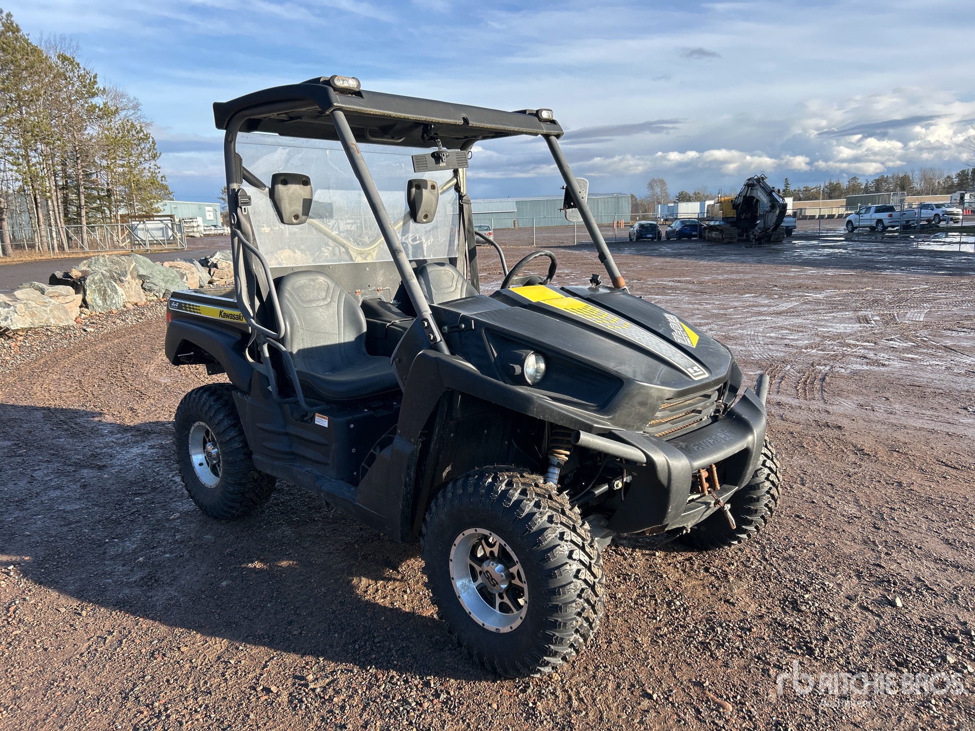 General Appearance with Picture, Right Front Corner