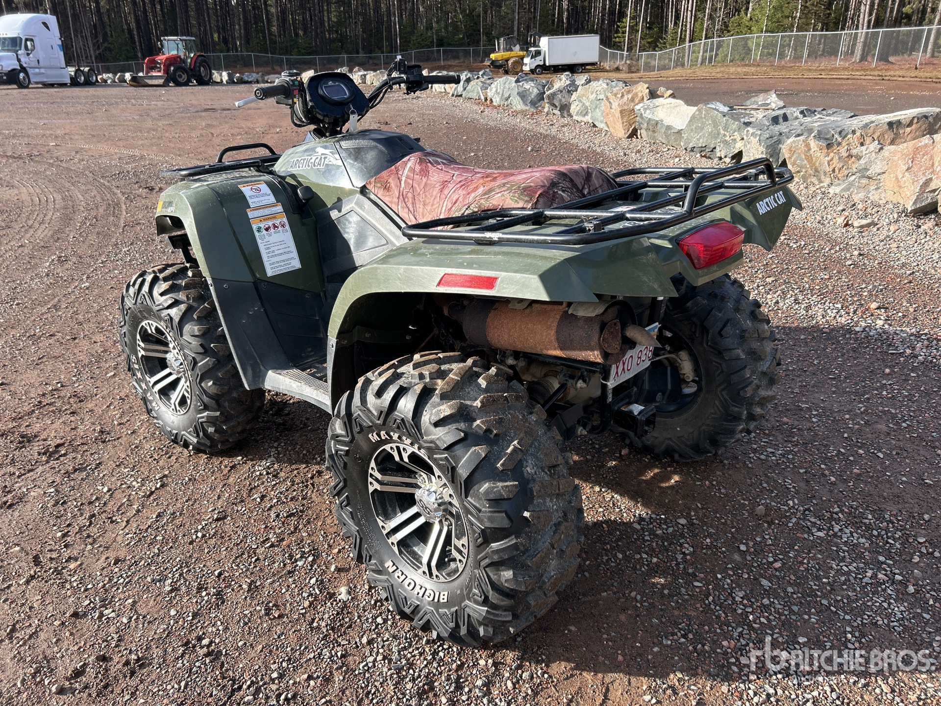 General Appearance with Picture, Left Rear Corner