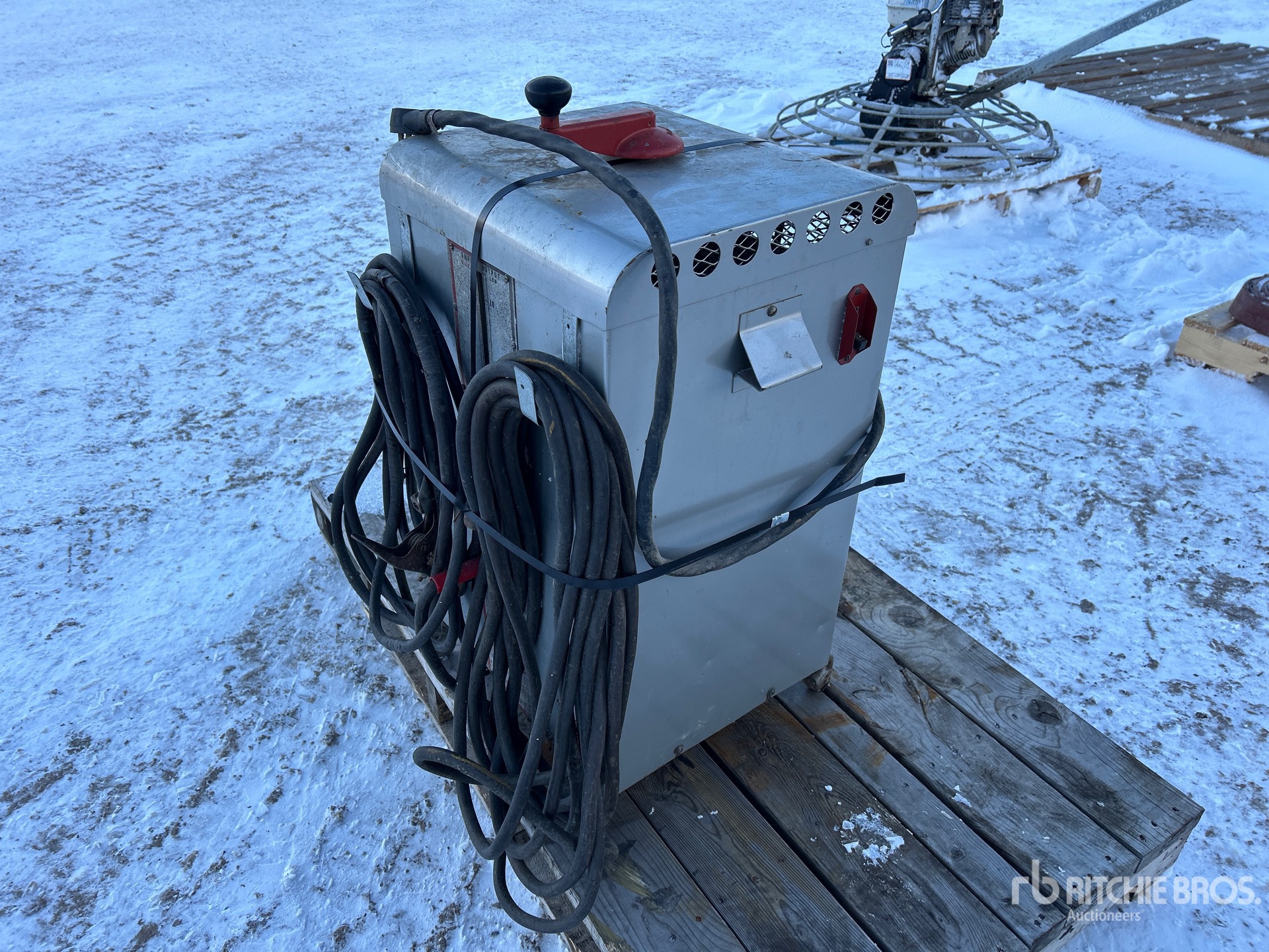 Aspect général with Image, coin avant droit