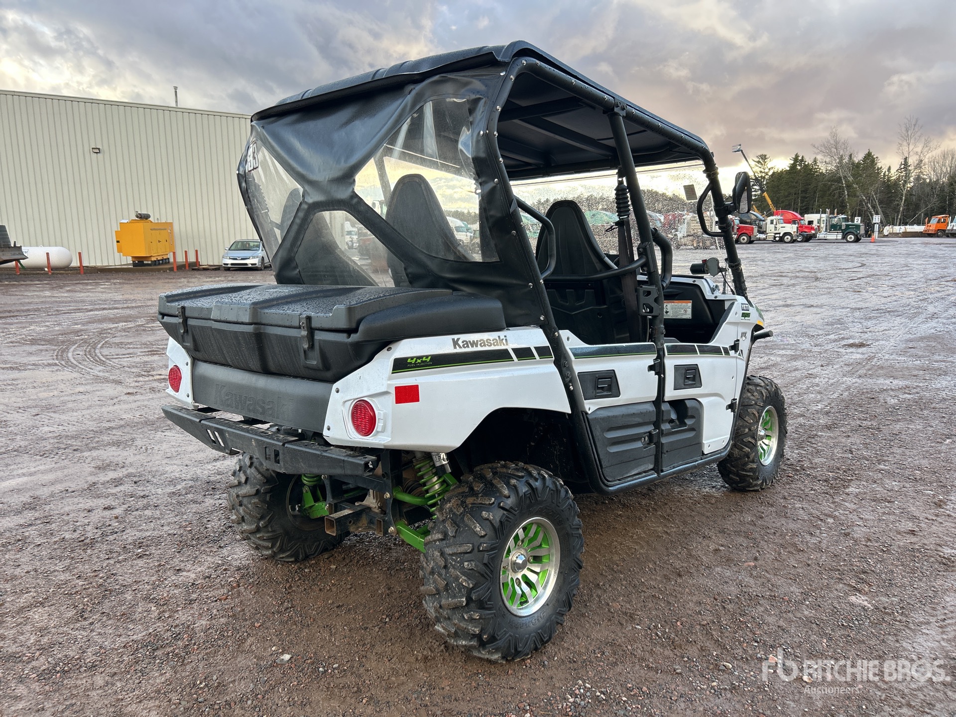 General Appearance with Image, coin arrière droit