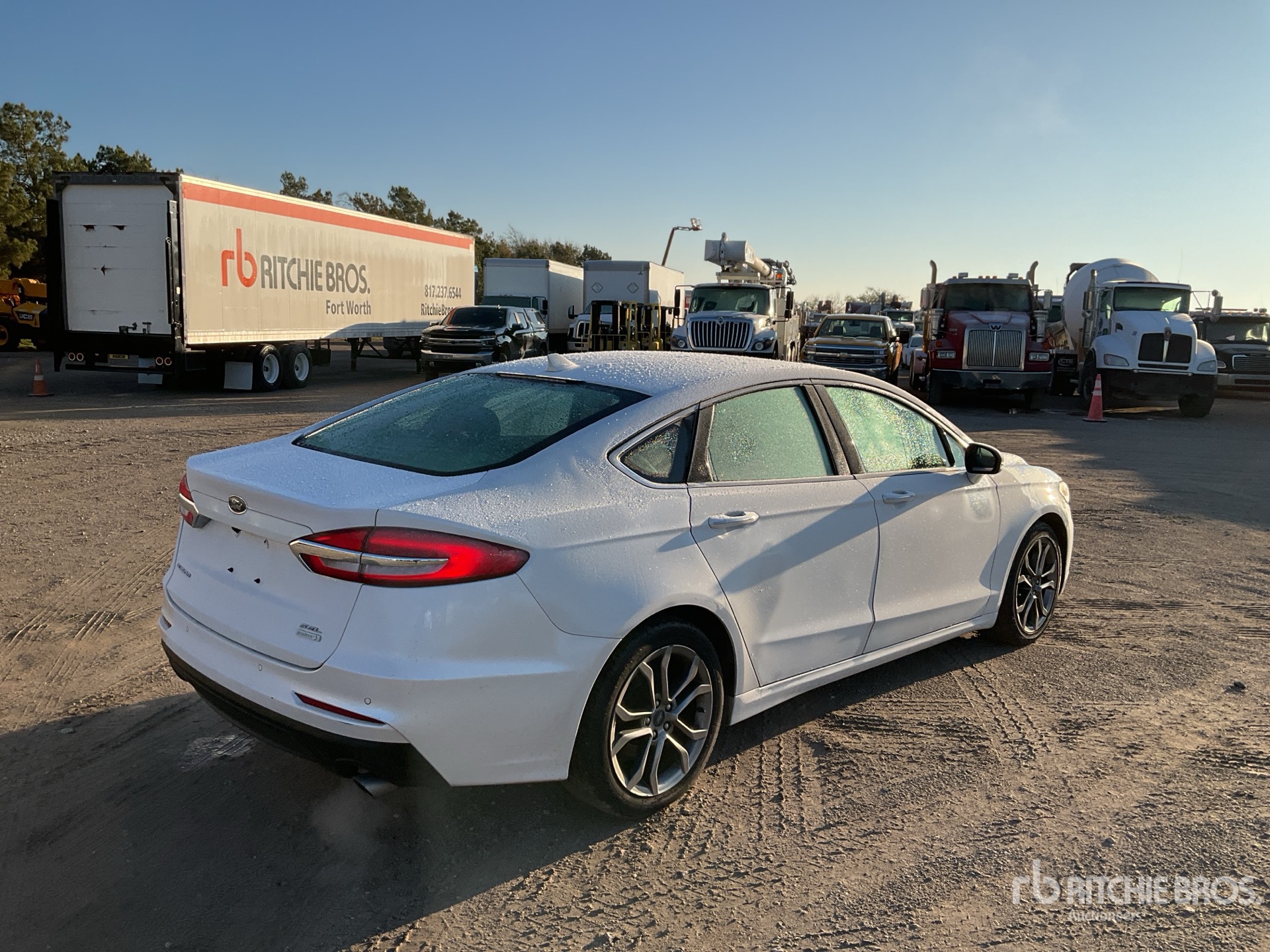 General Appearance with Foto, angolo anteriore sinistro