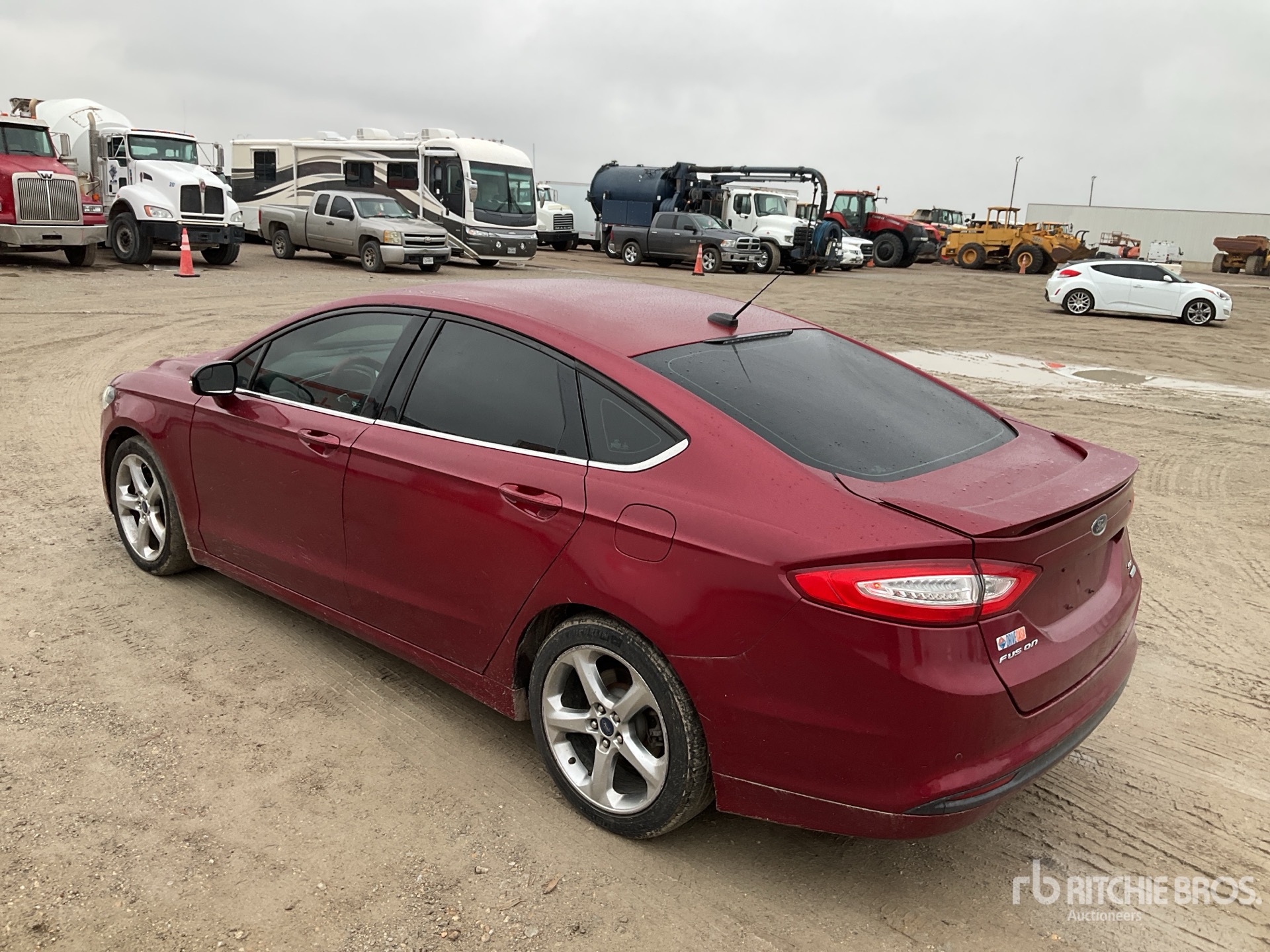 General Appearance with Foto, angolo posteriore sinistro