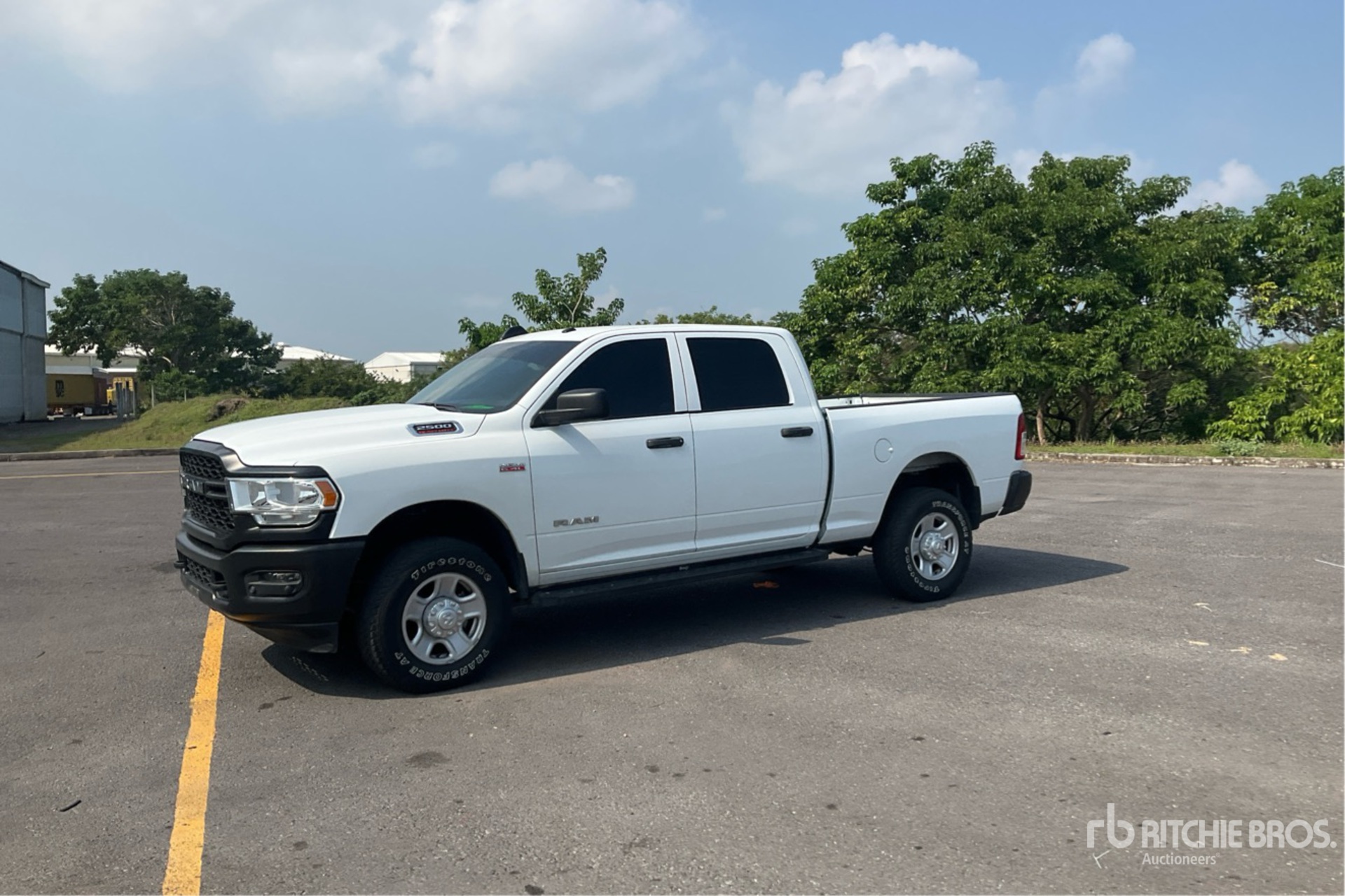 General Appearance with Picture, Left Front Corner