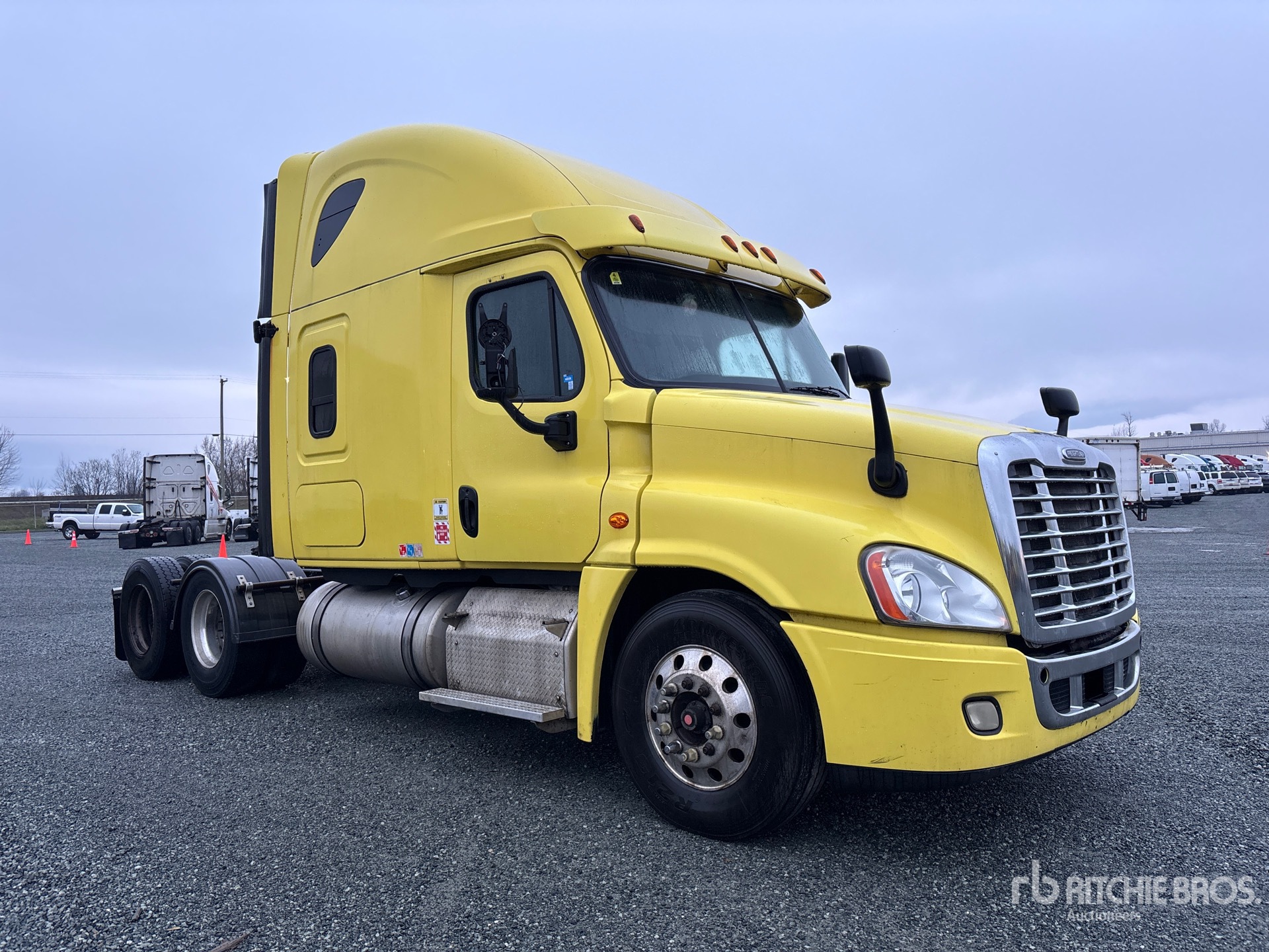 Aspect général with Image, coin avant droit