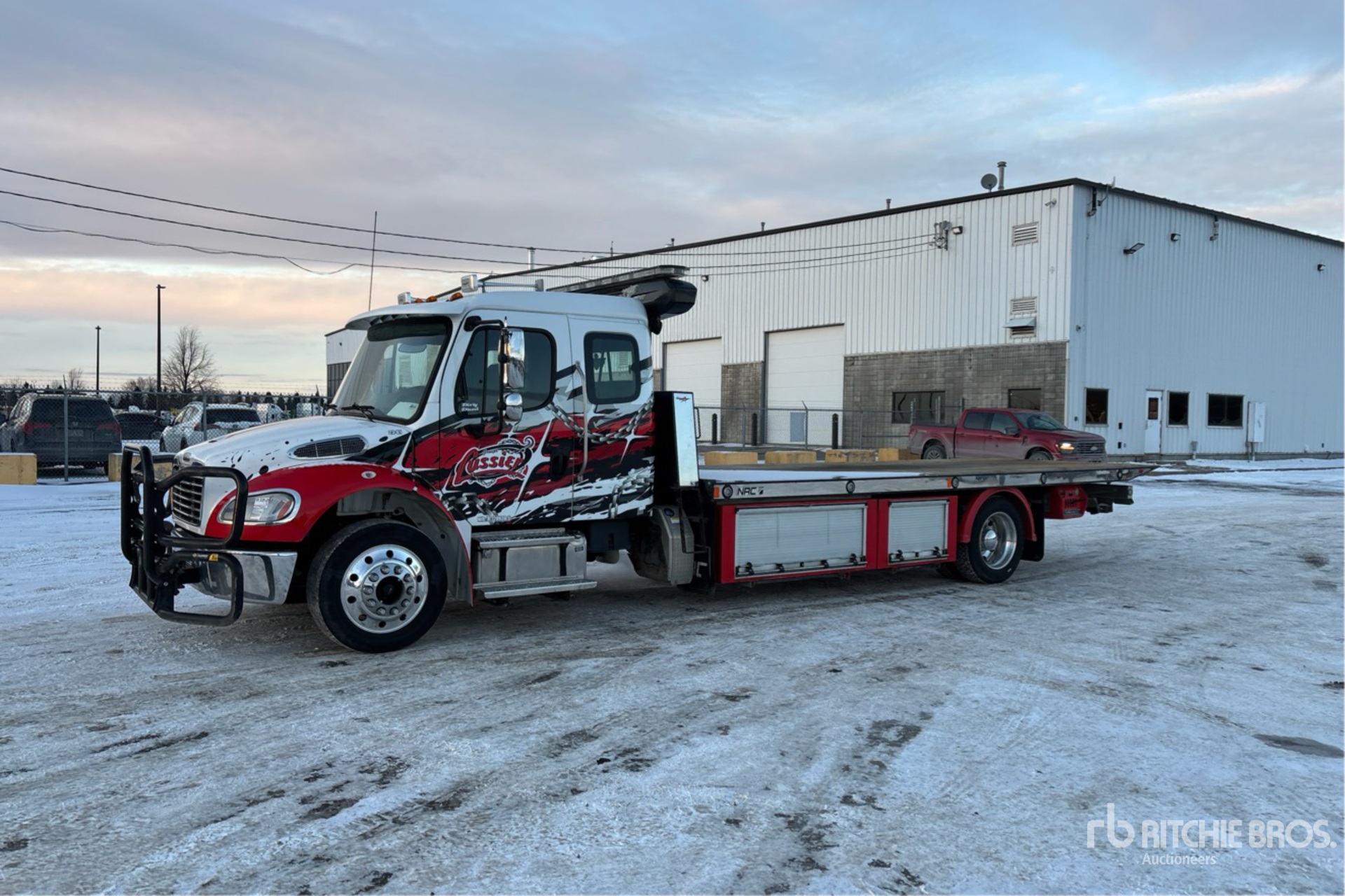 General Appearance with Bild, Ecke vorne links