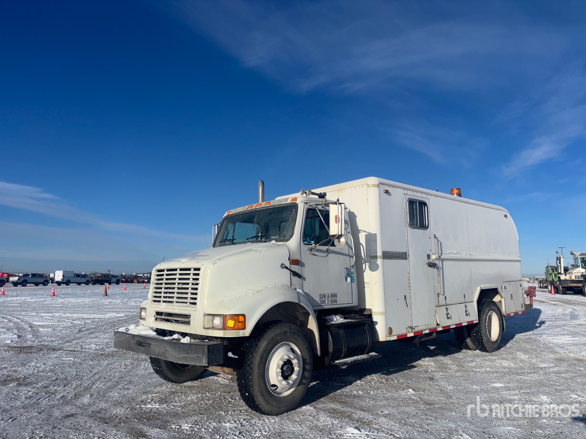Aspect général with Image, coin avant gauche