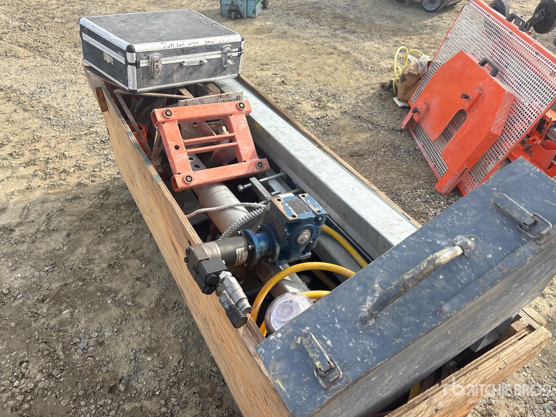 Aspect général with Image, coin arrière gauche