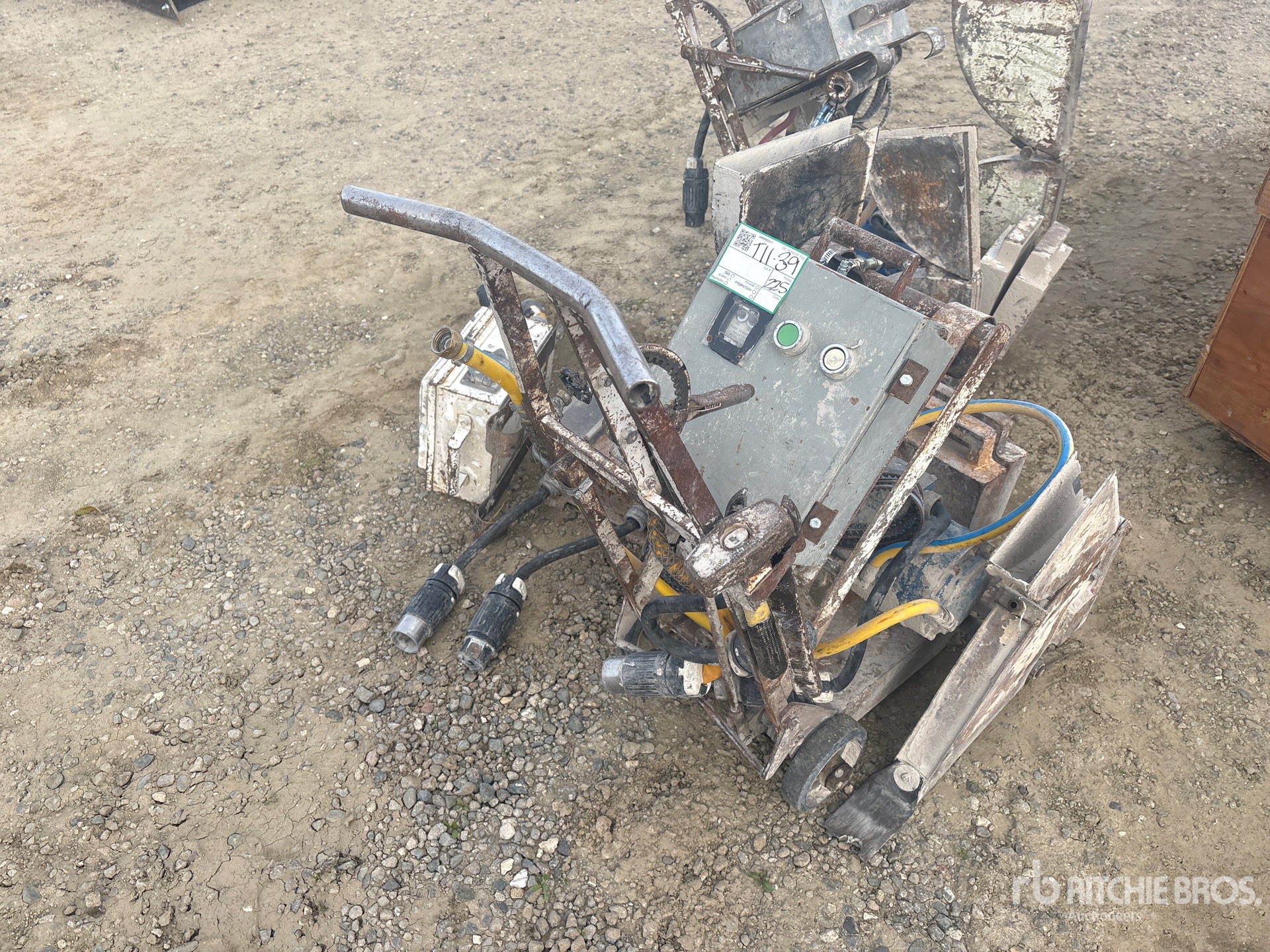 General Appearance with Foto, angolo anteriore sinistro