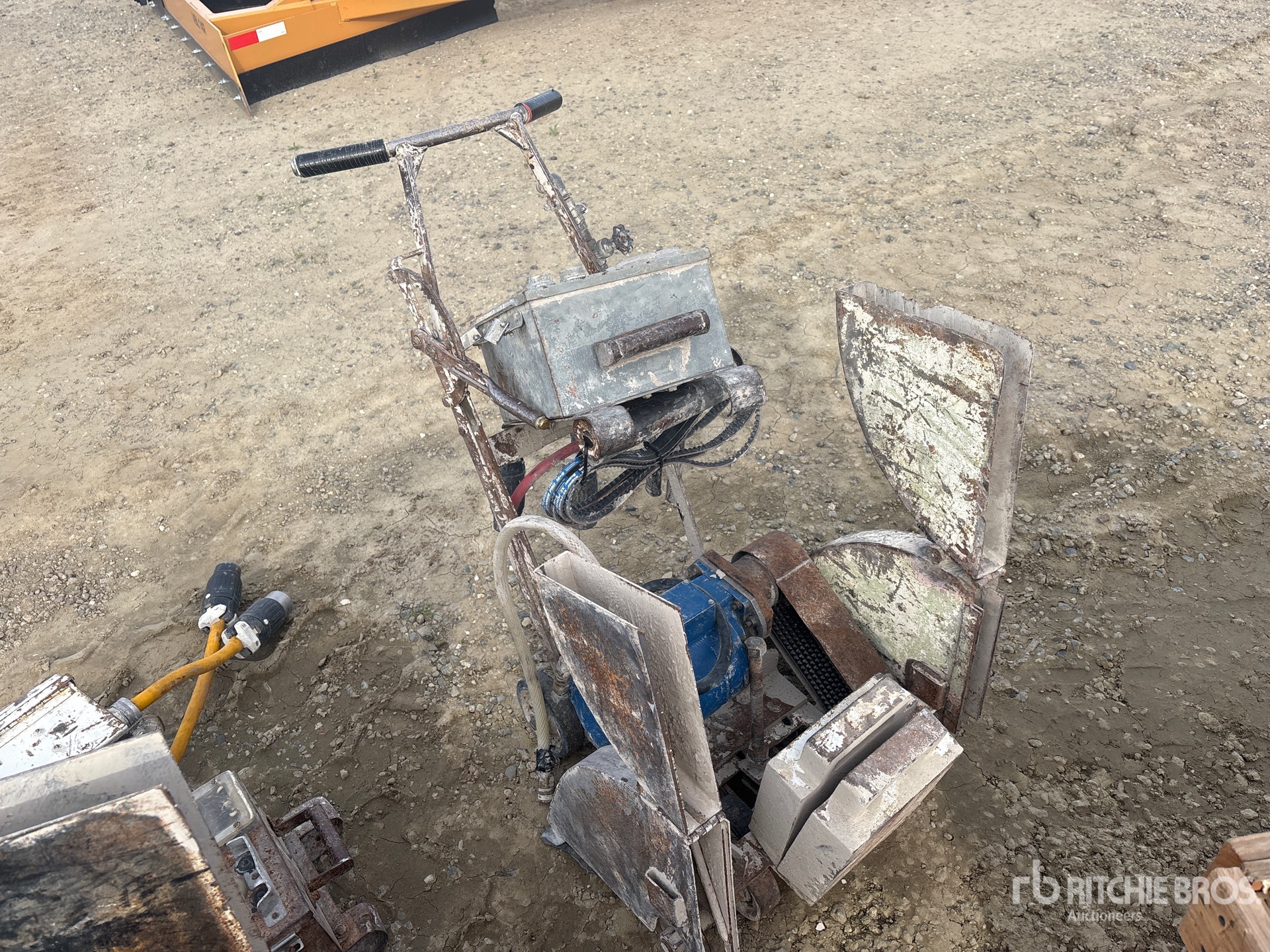 General Appearance with Foto, angolo anteriore destro