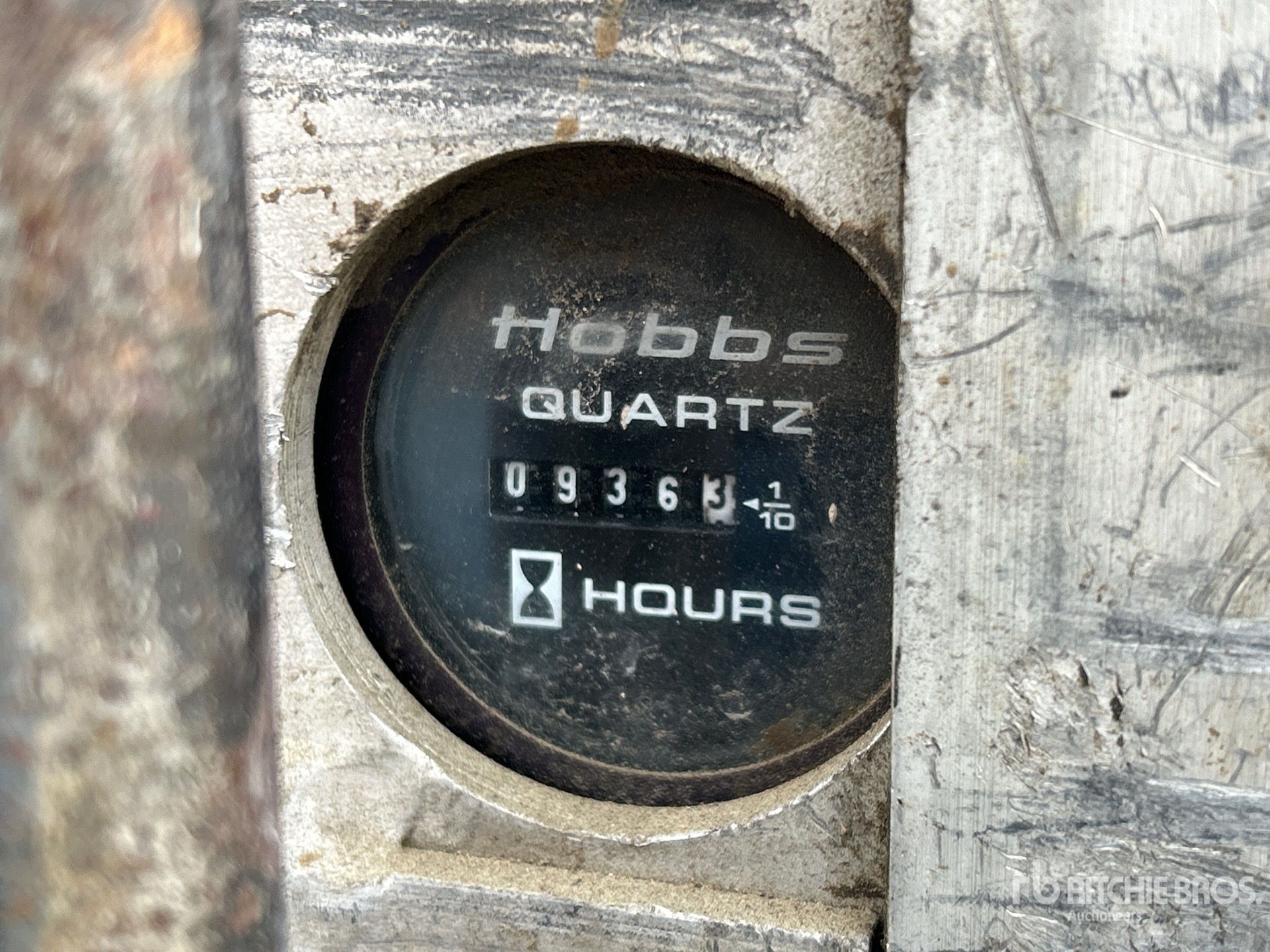 General Appearance with Hour Meter / Odometer