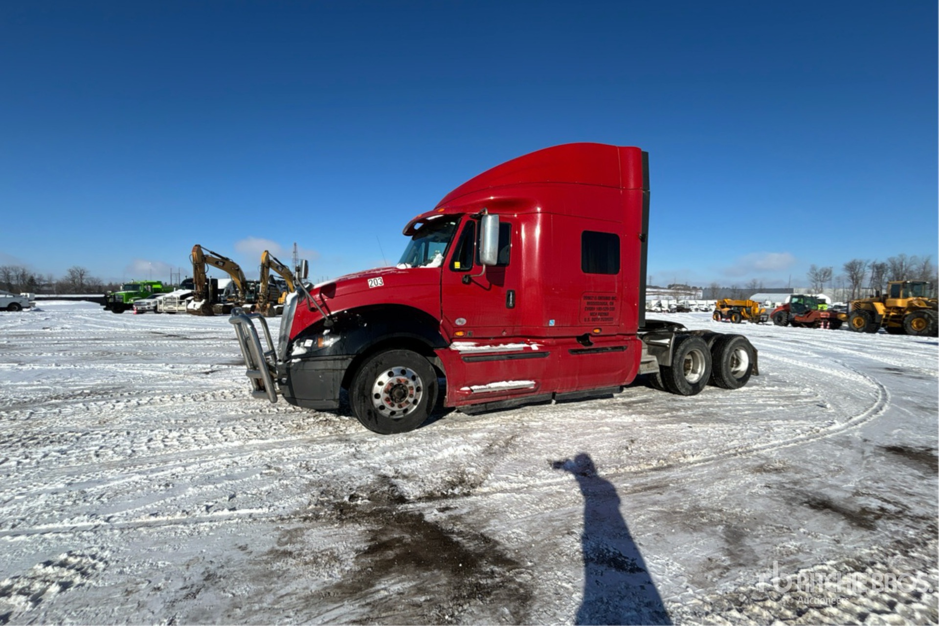 Aspect général with Image, coin avant gauche